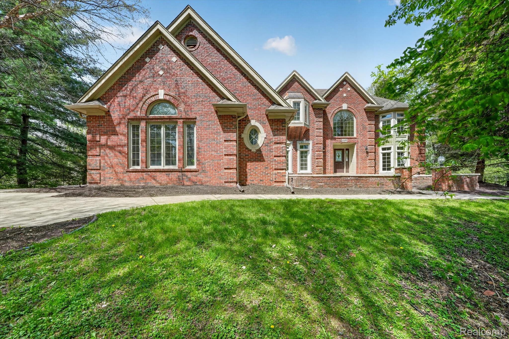 22293 Brockshire Street Property Photo 1