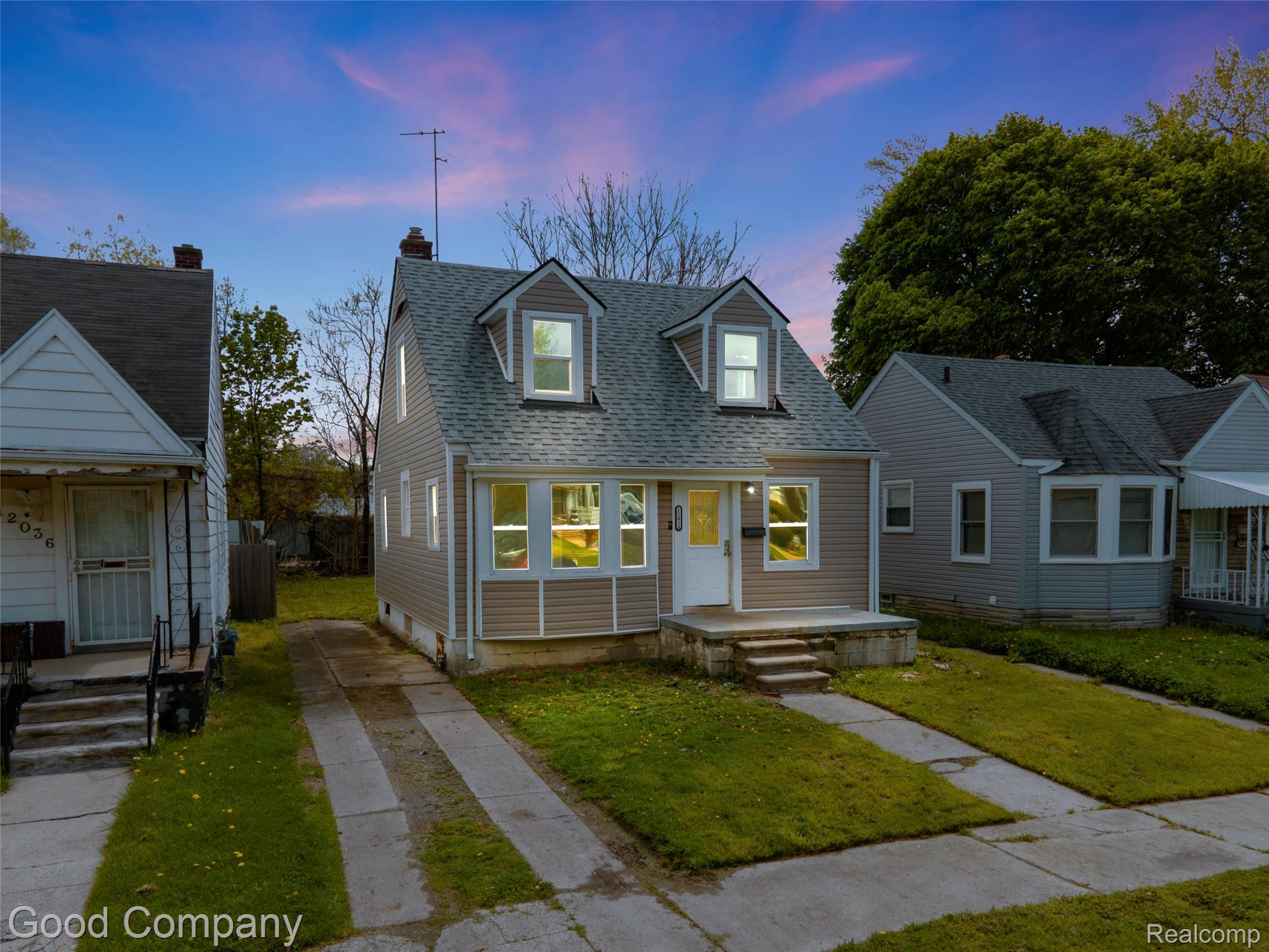 12030 Winthrop Street Property Photo 1