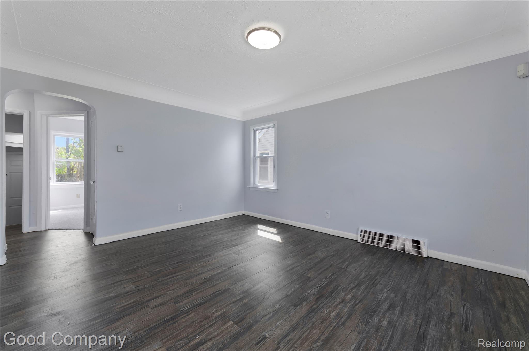 12030 Winthrop Street Property Photo 5