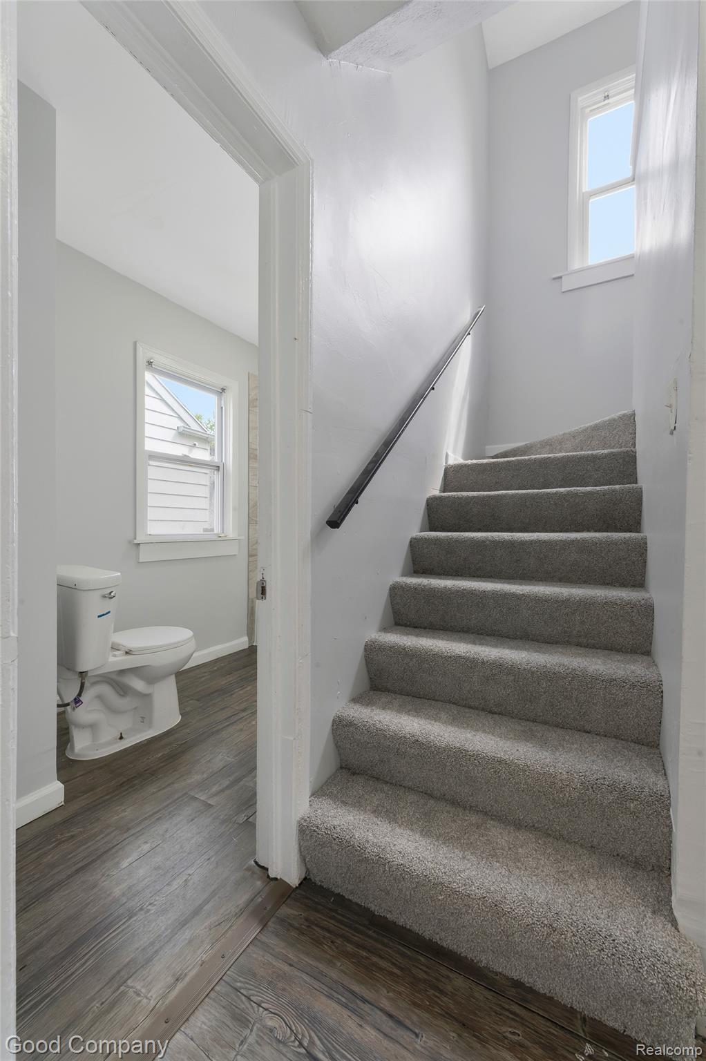 12030 Winthrop Street Property Photo 13