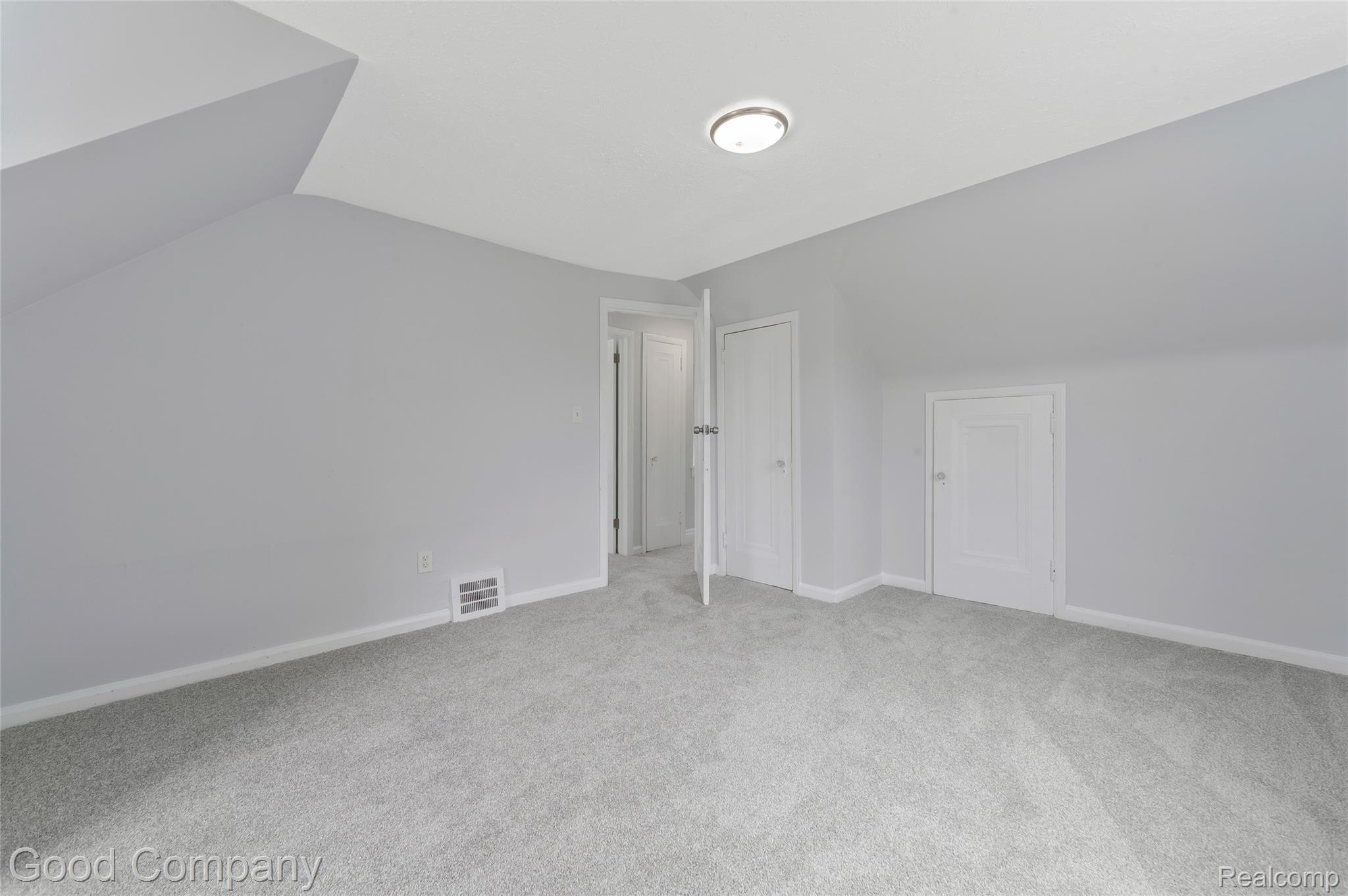 12030 Winthrop Street Property Photo 19