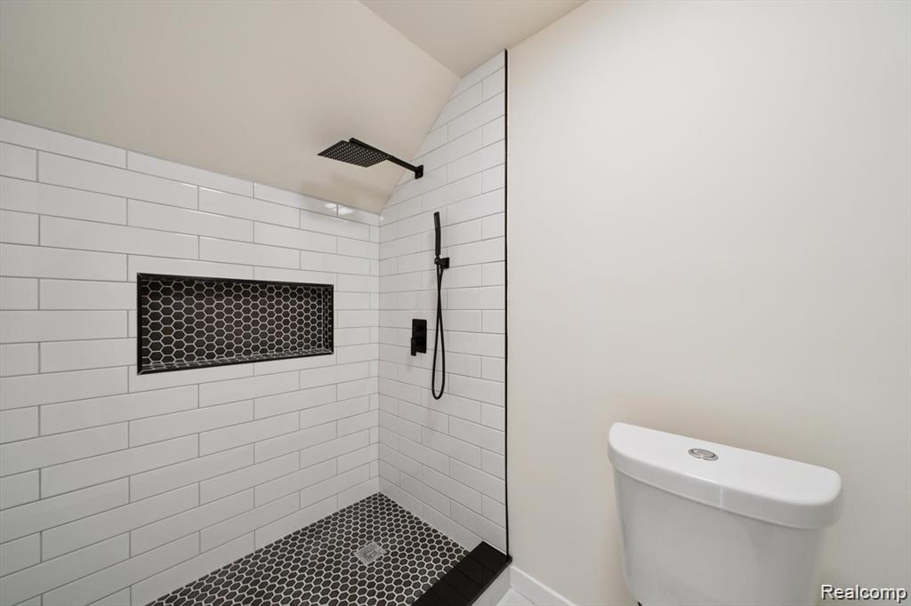 15876 Burt Road Property Photo 11