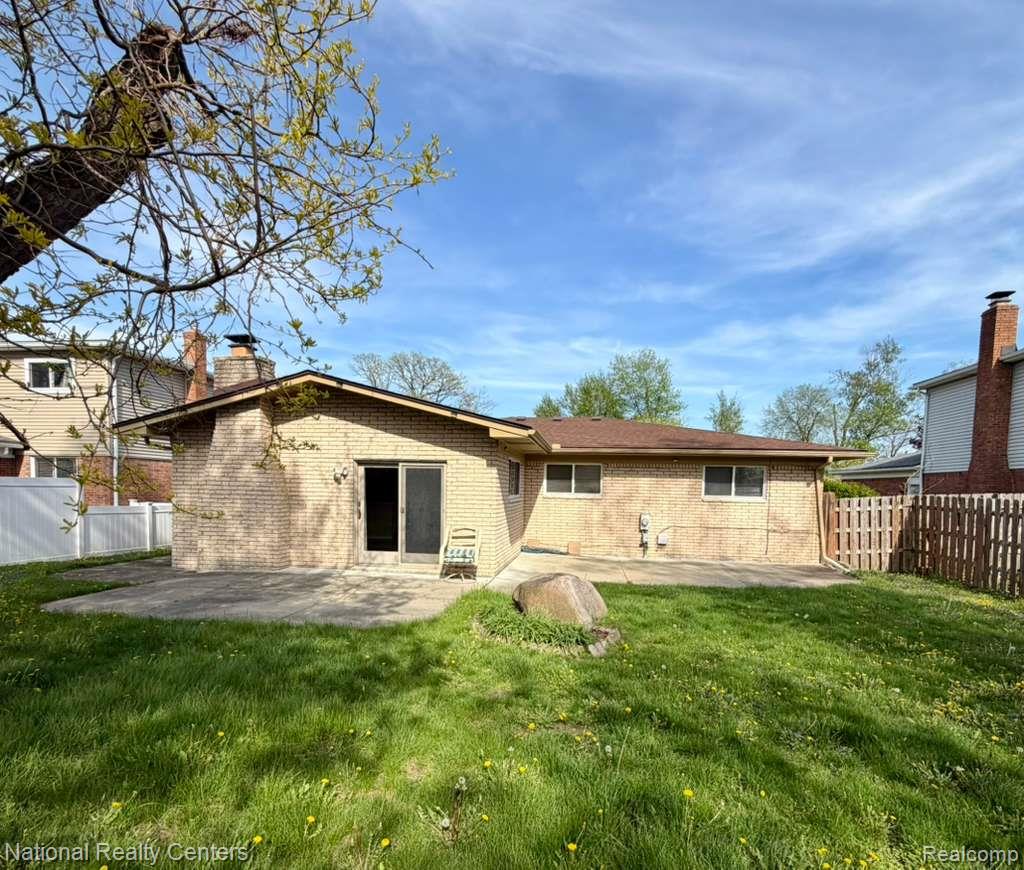 5739 Willow Creek Drive Property Photo 26
