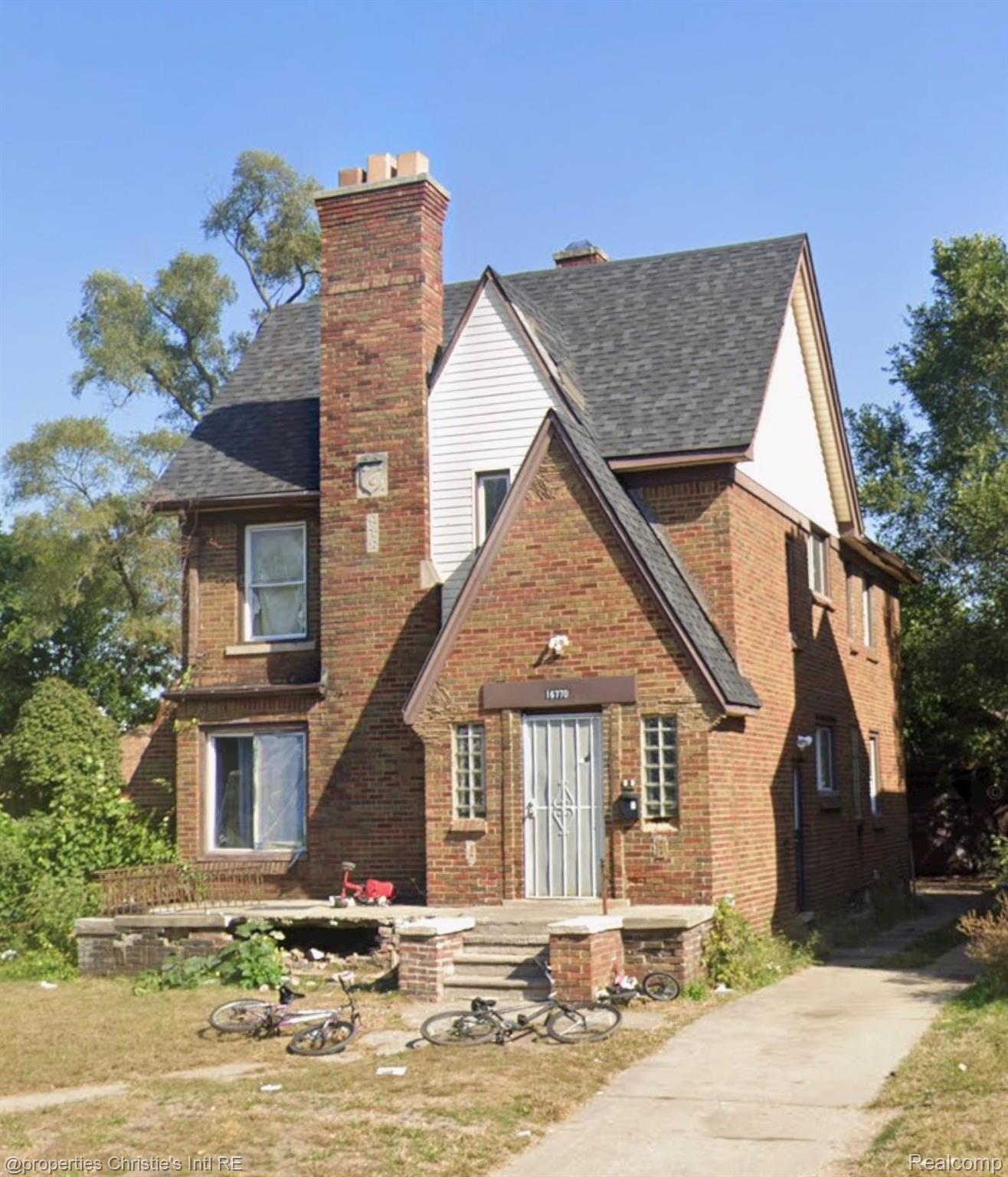 16770 Greenlawn Street Property Photo 1