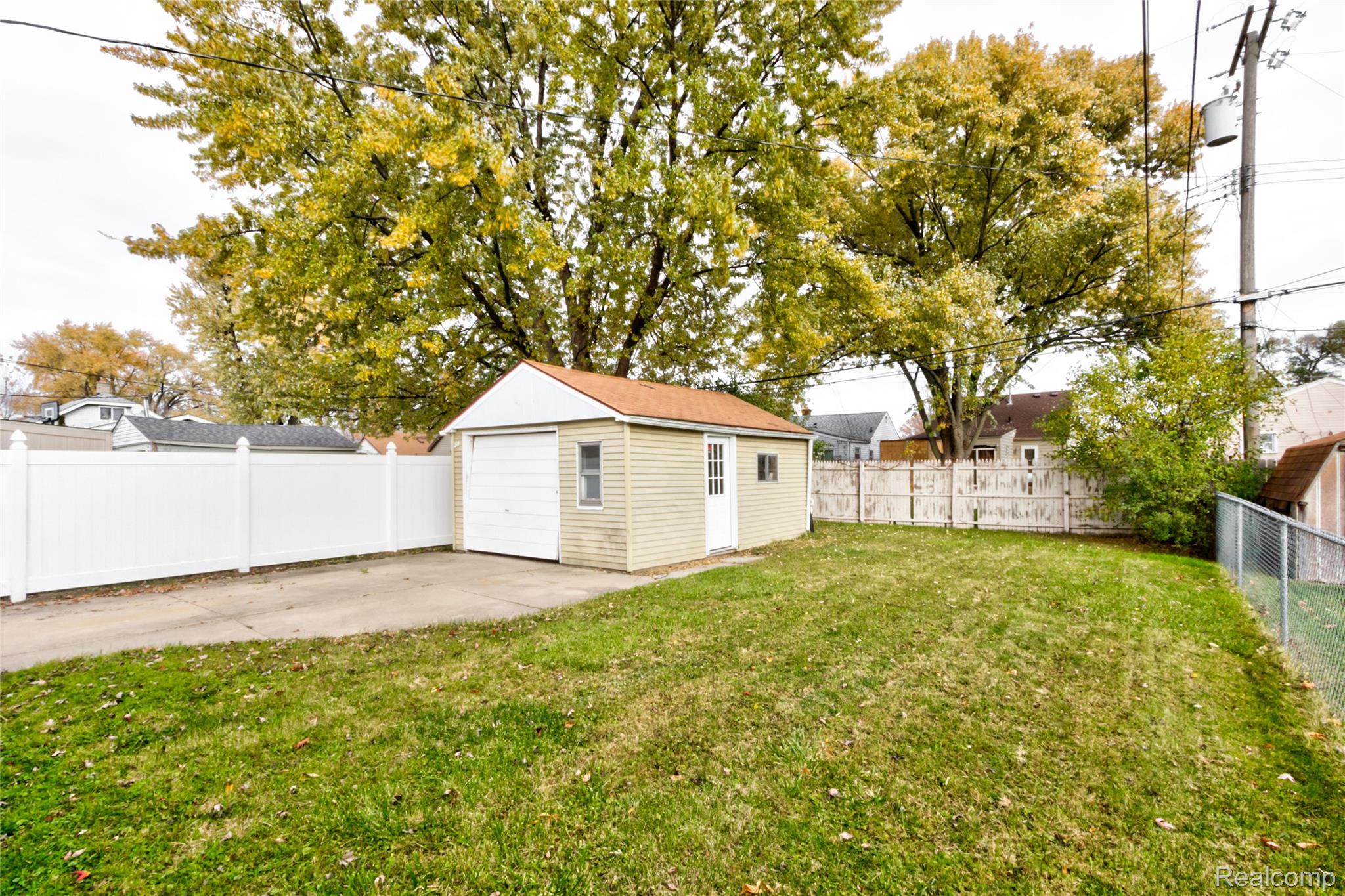 27740 Bohnhoff Street Property Photo 23