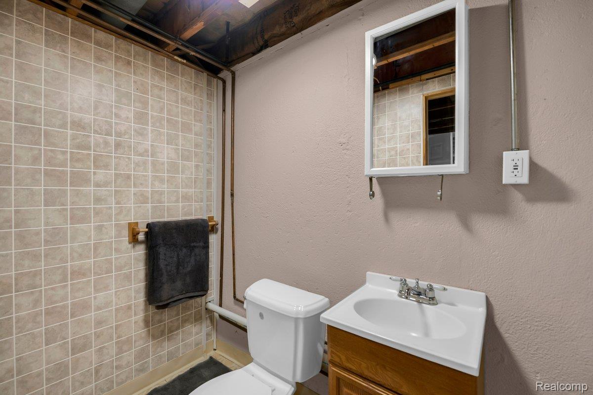 29454 Scarborough Drive Property Photo 18