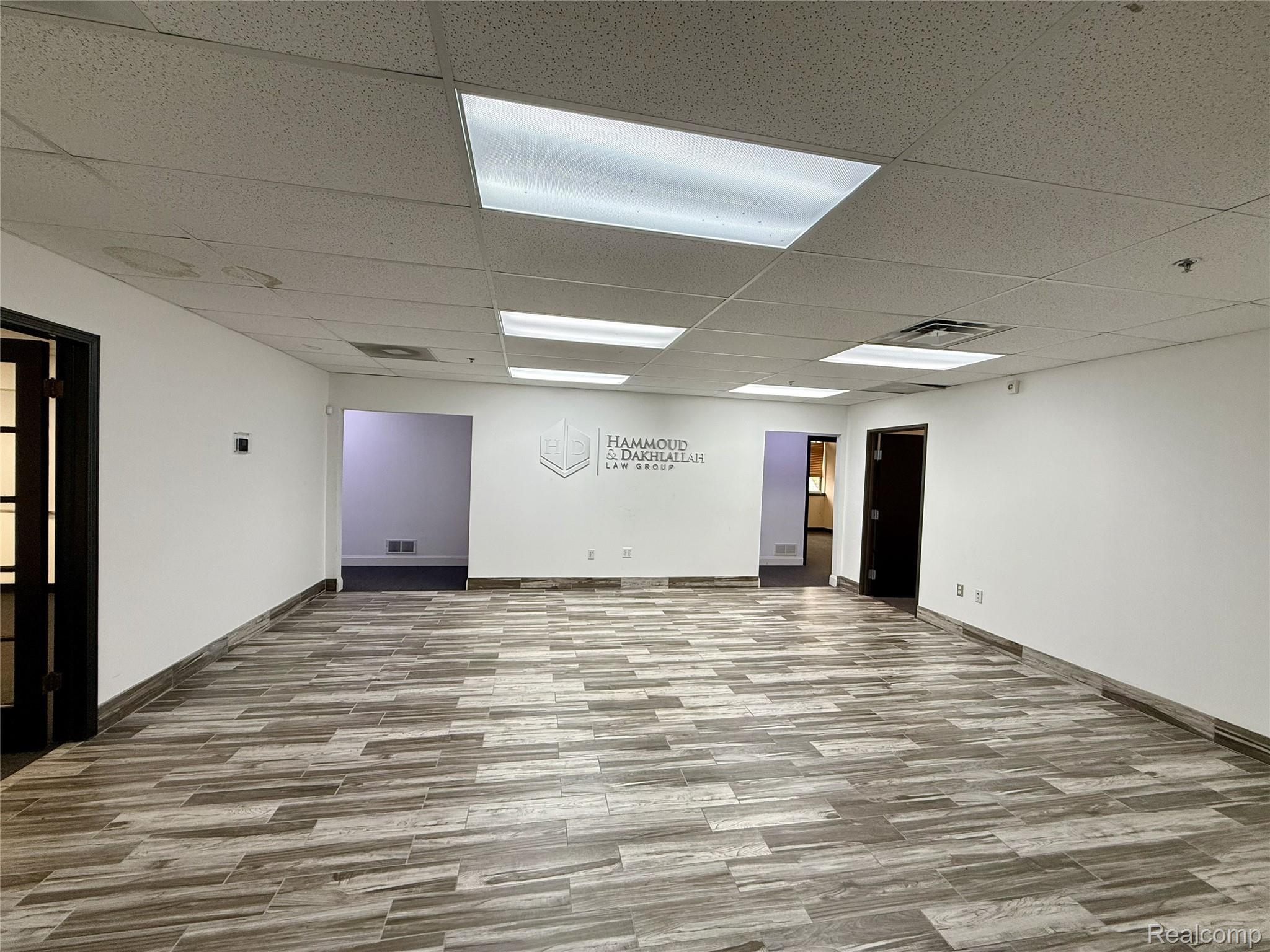 6050 Greenfield Road Suite #202 Property Photo 9