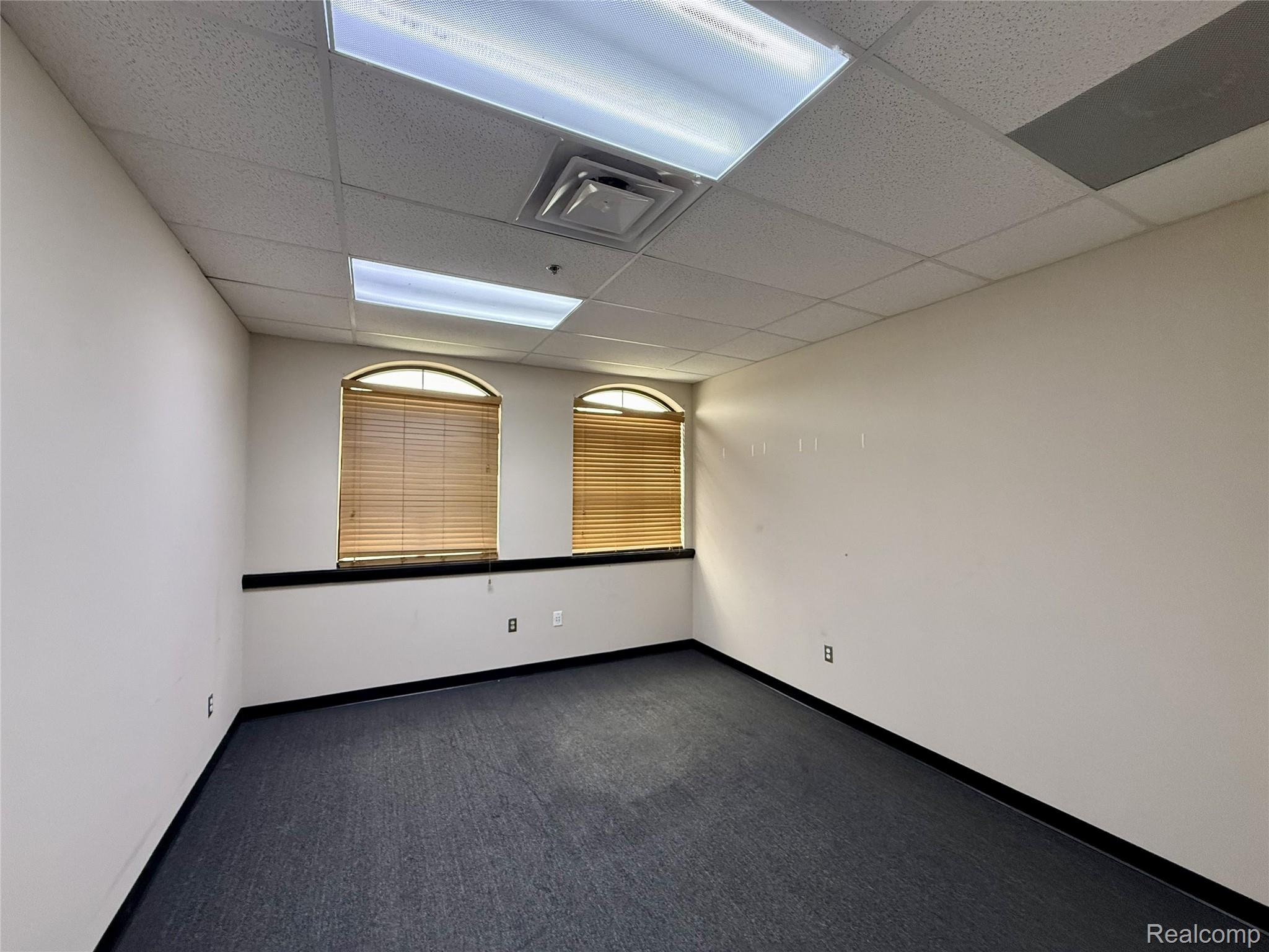 6050 Greenfield Road Suite #202 Property Photo 14