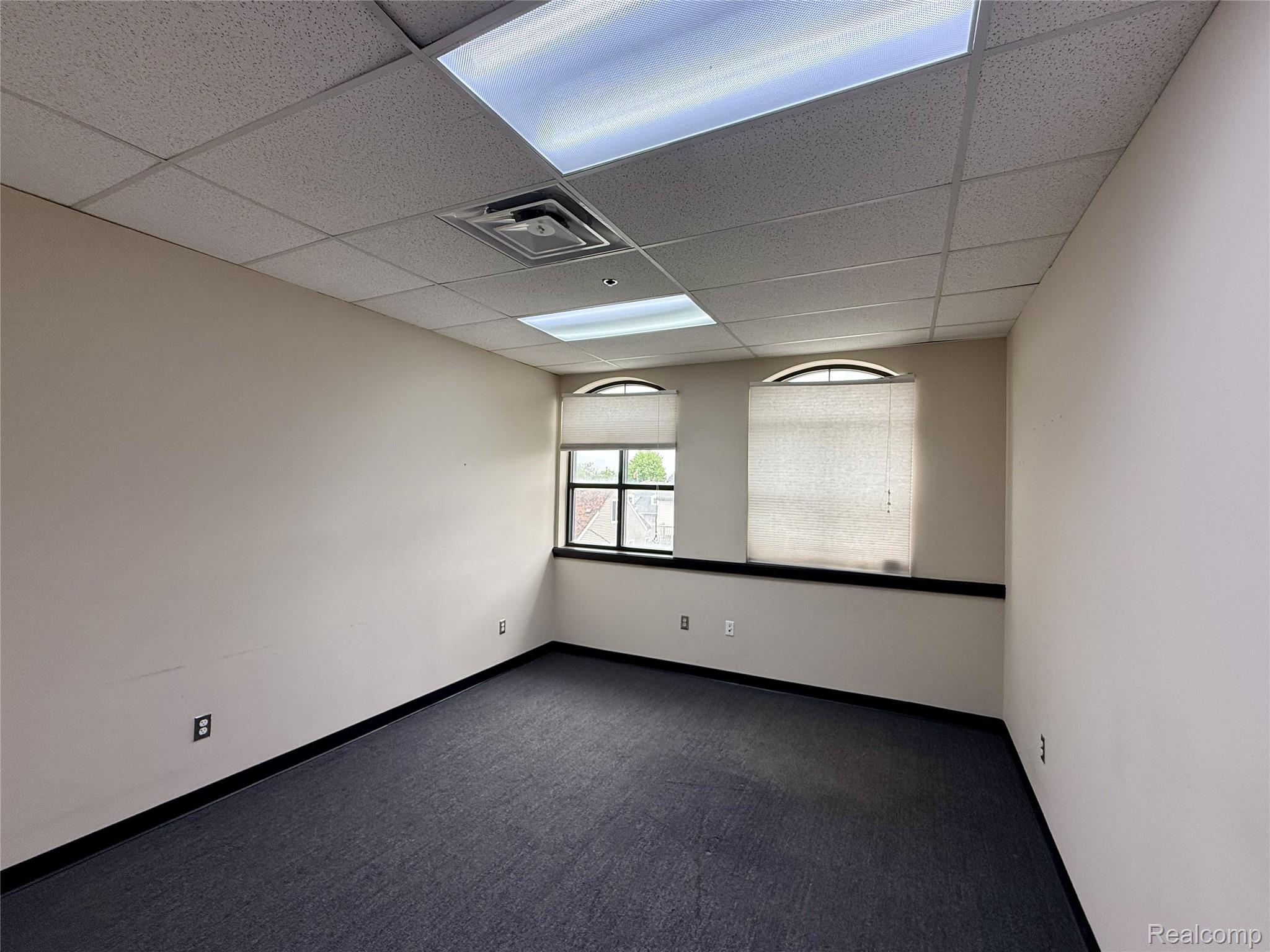 6050 Greenfield Road Suite #202 Property Photo 15