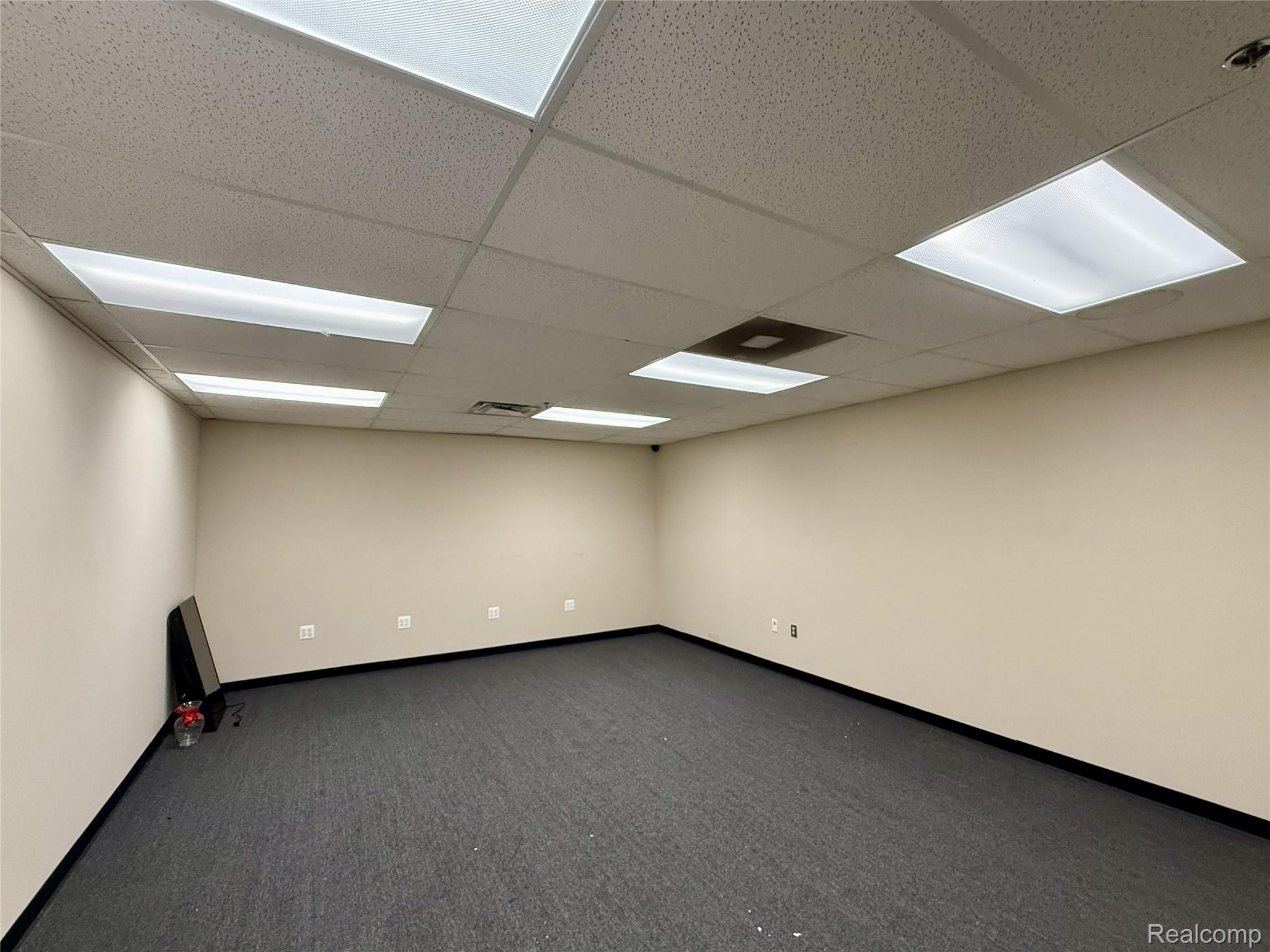 6050 Greenfield Road Suite #202 Property Photo 16
