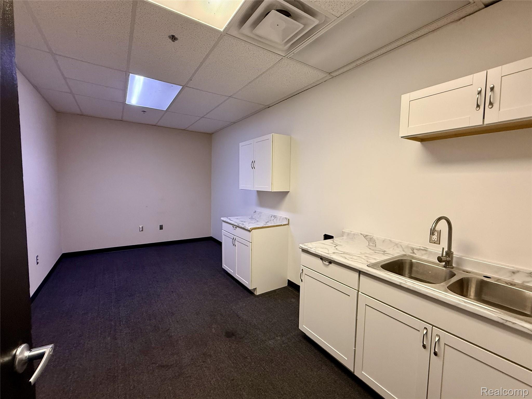 6050 Greenfield Road Suite #202 Property Photo 18