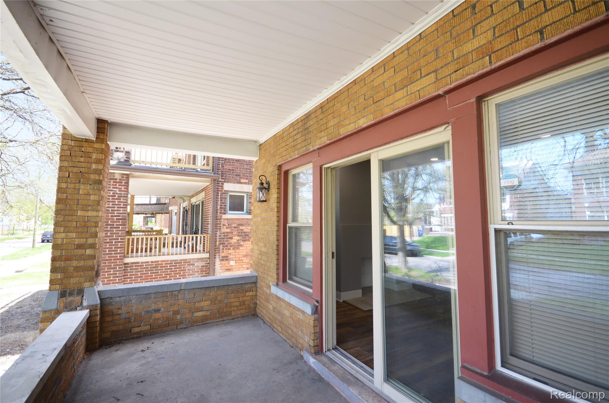 2253 Gladstone Street Property Photo 31