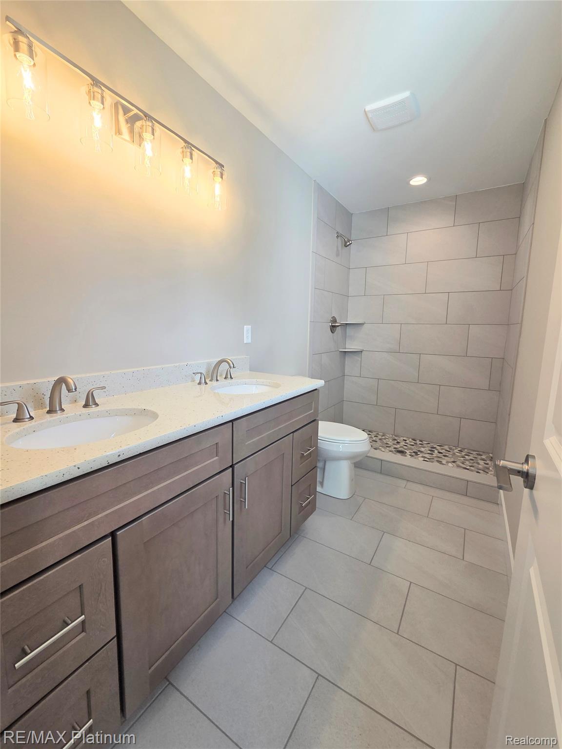 13333 River Bend Drive Property Photo 12