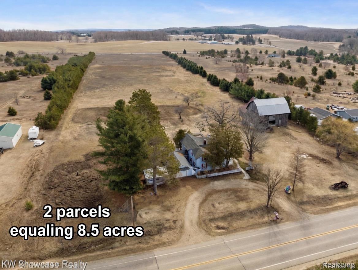 8198 Horton Bay Road Property Photo 1