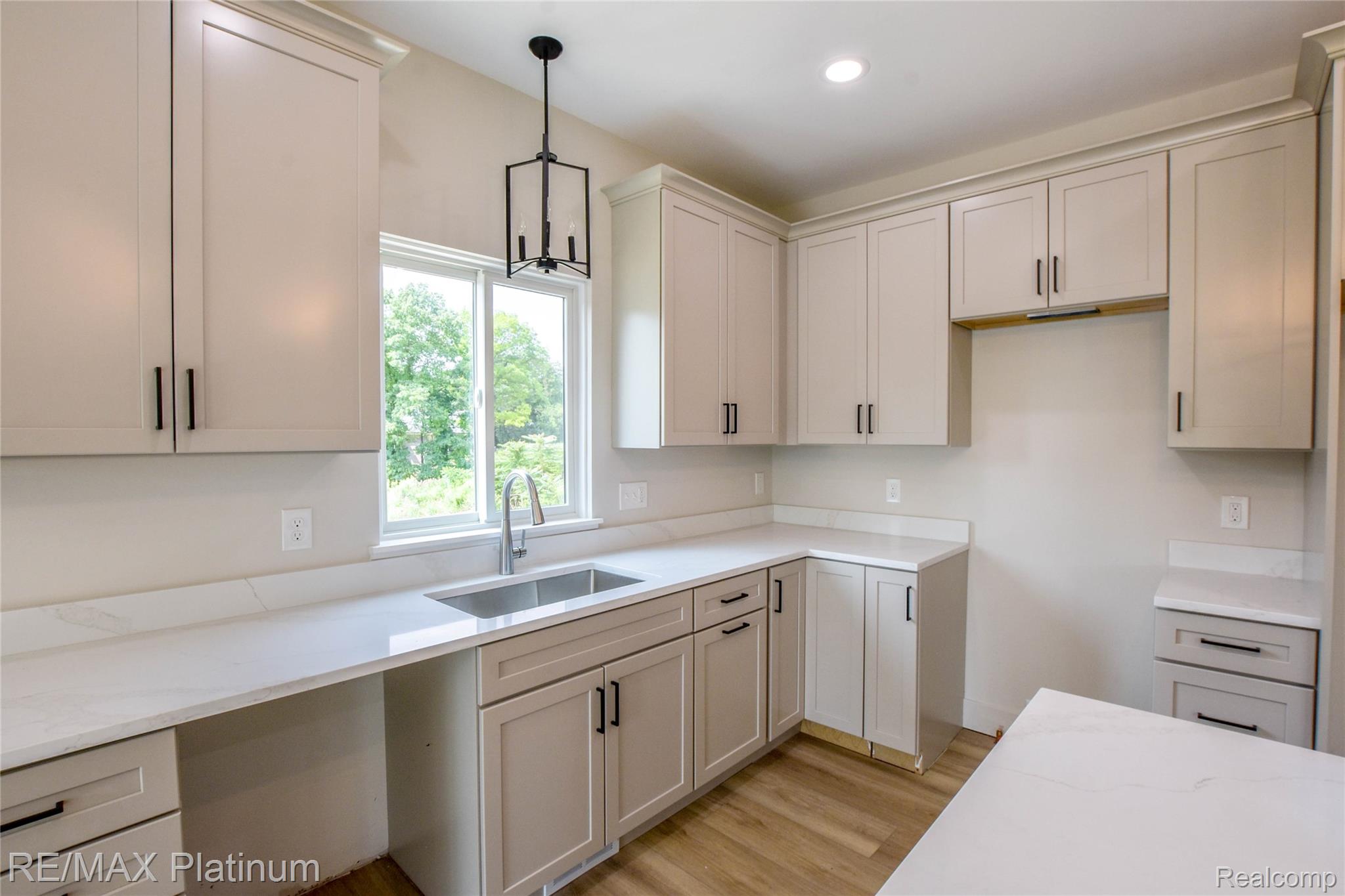 4570 Stillmeadow Property Photo 8