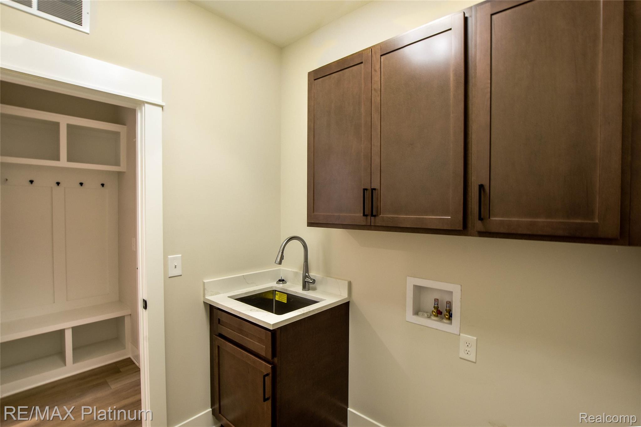 4570 Stillmeadow Property Photo 34