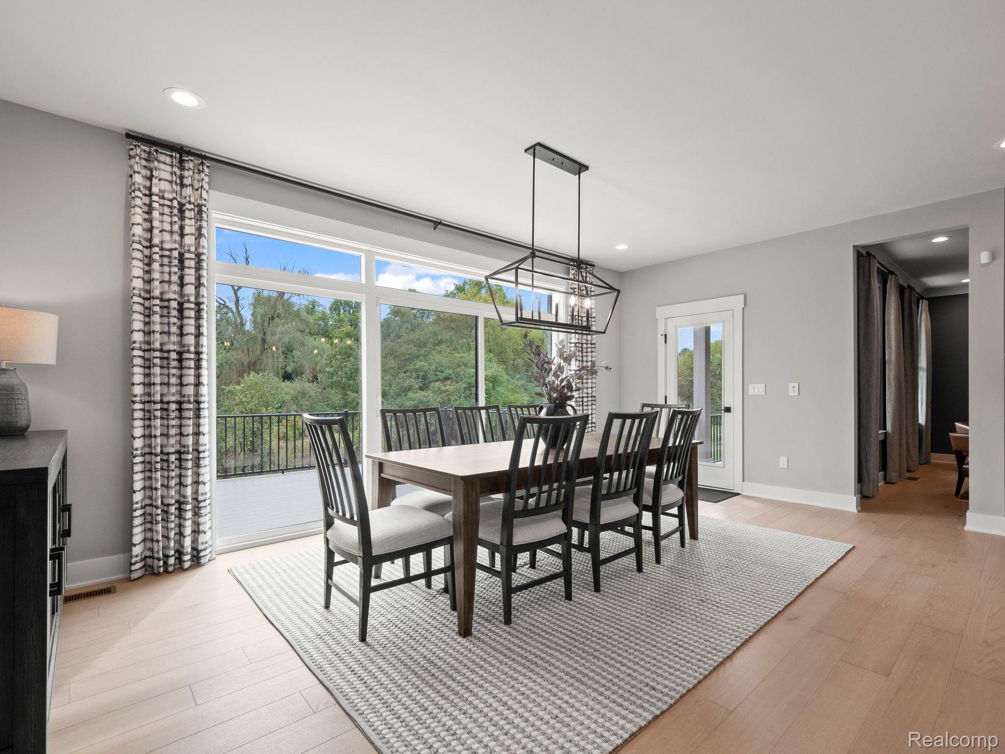 3721 Kinsley Boulevard Property Photo 17