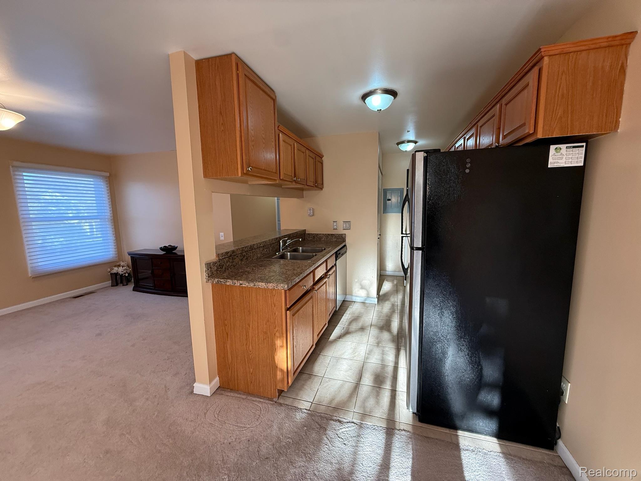 2761 Fox Hollow Court Property Photo 5