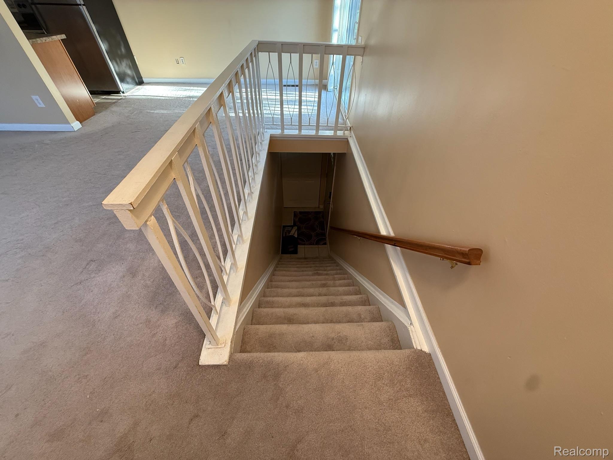 2761 Fox Hollow Court Property Photo 9