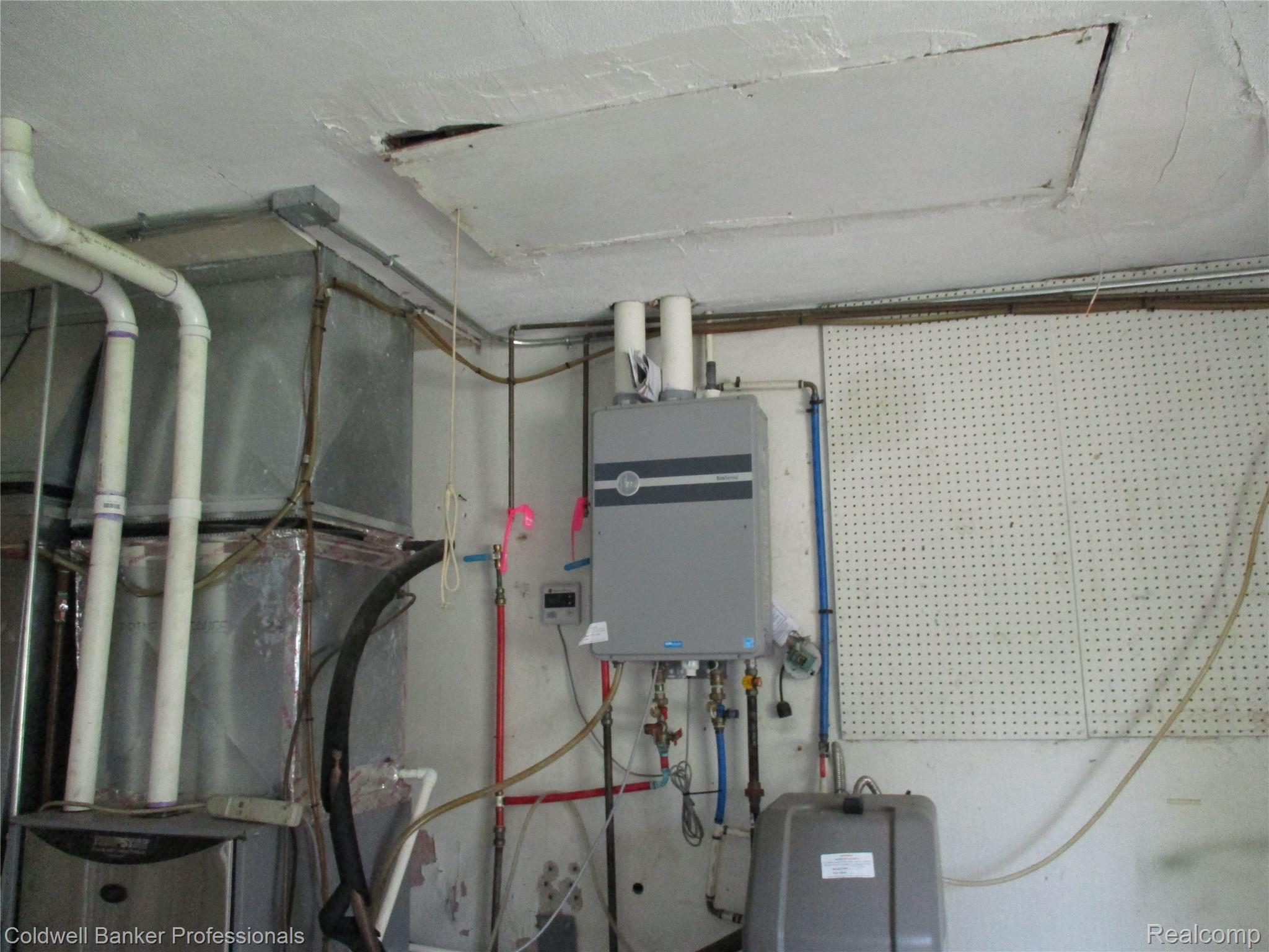 28251 Wildwood Trail Property Photo 15