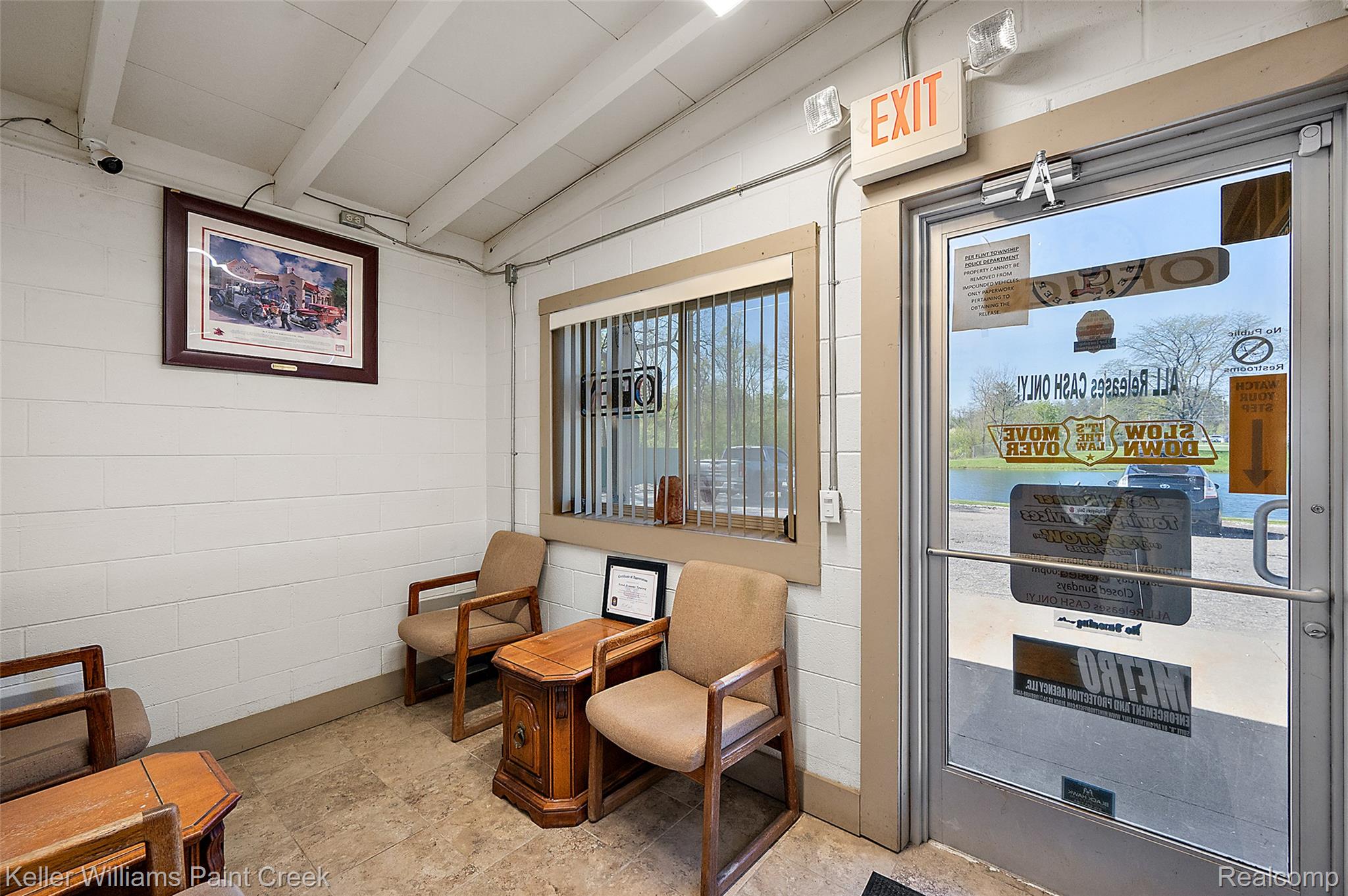 4376 Beecher Road Property Photo 9