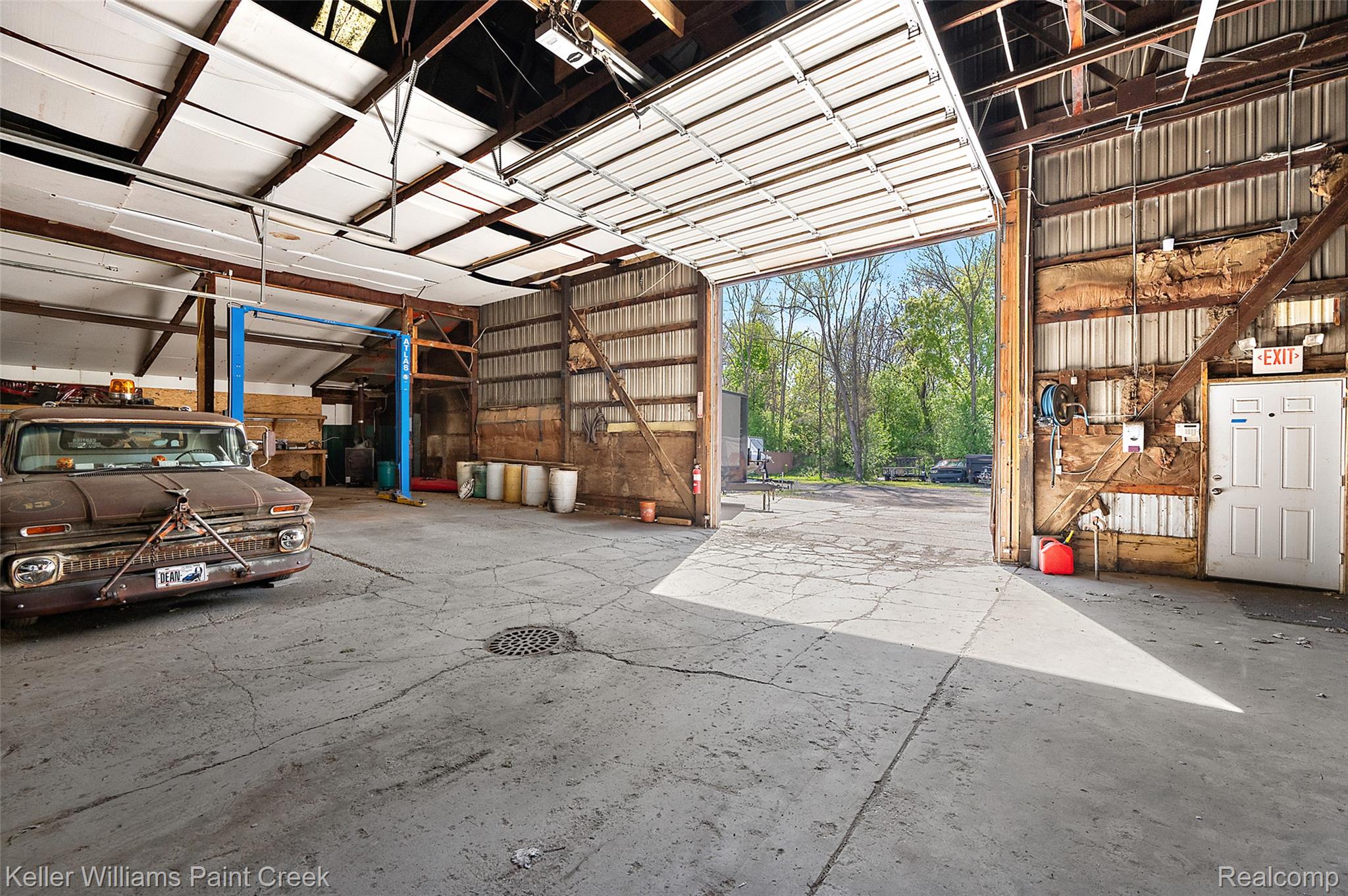 4376 Beecher Road Property Photo 14