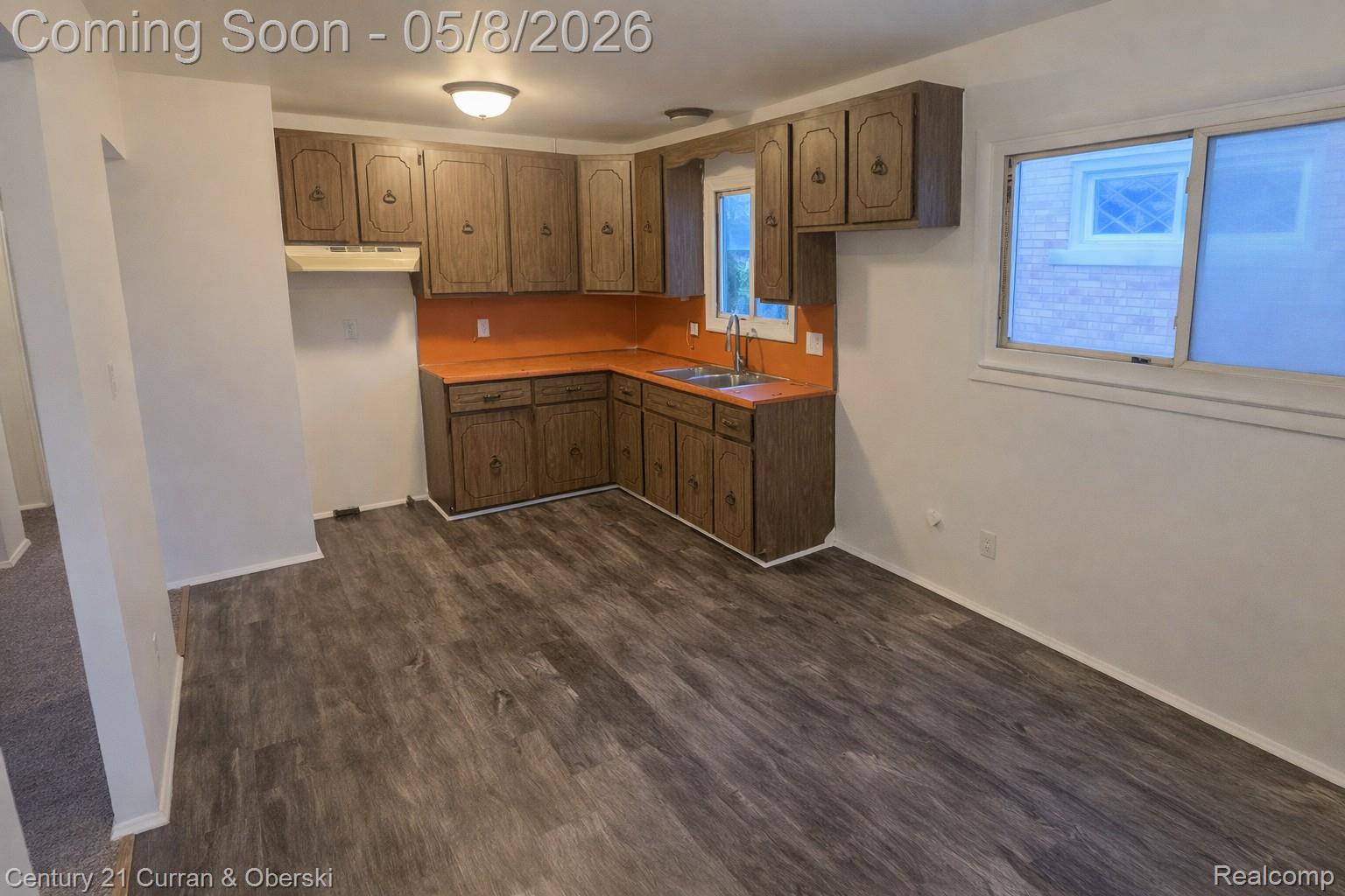 4030 W Davison Property Photo 5