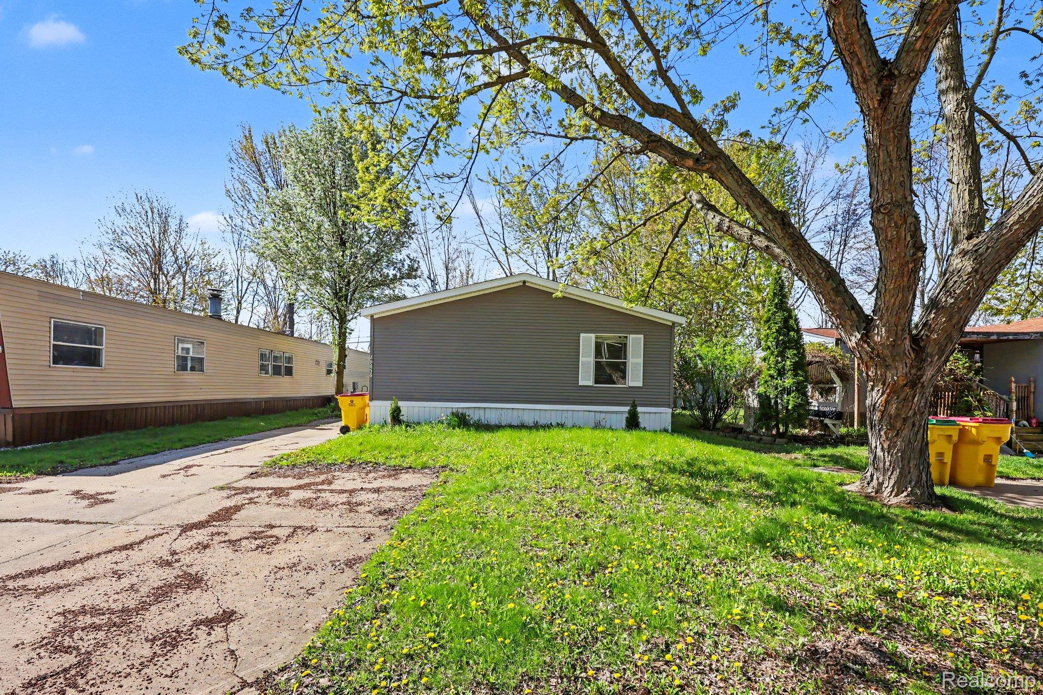 29656 Jamestown Dr Property Photo 1