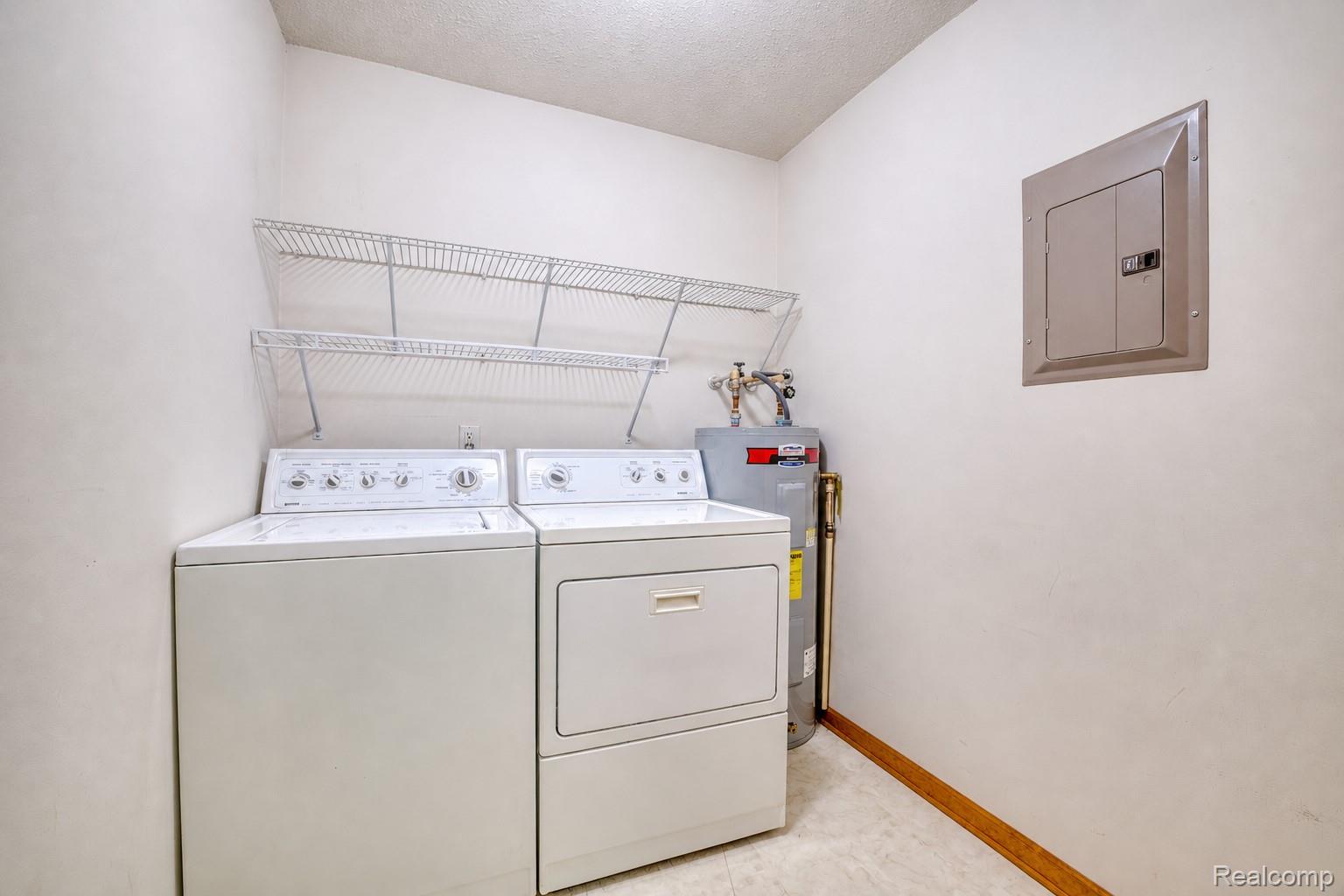 46075 Tallgrass Court Property Photo 17