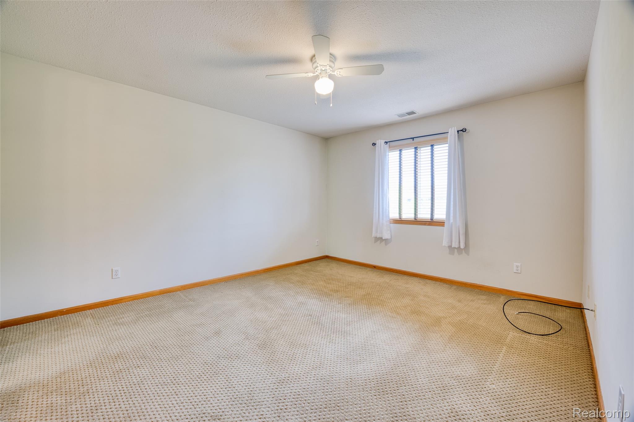 46075 Tallgrass Court Property Photo 21