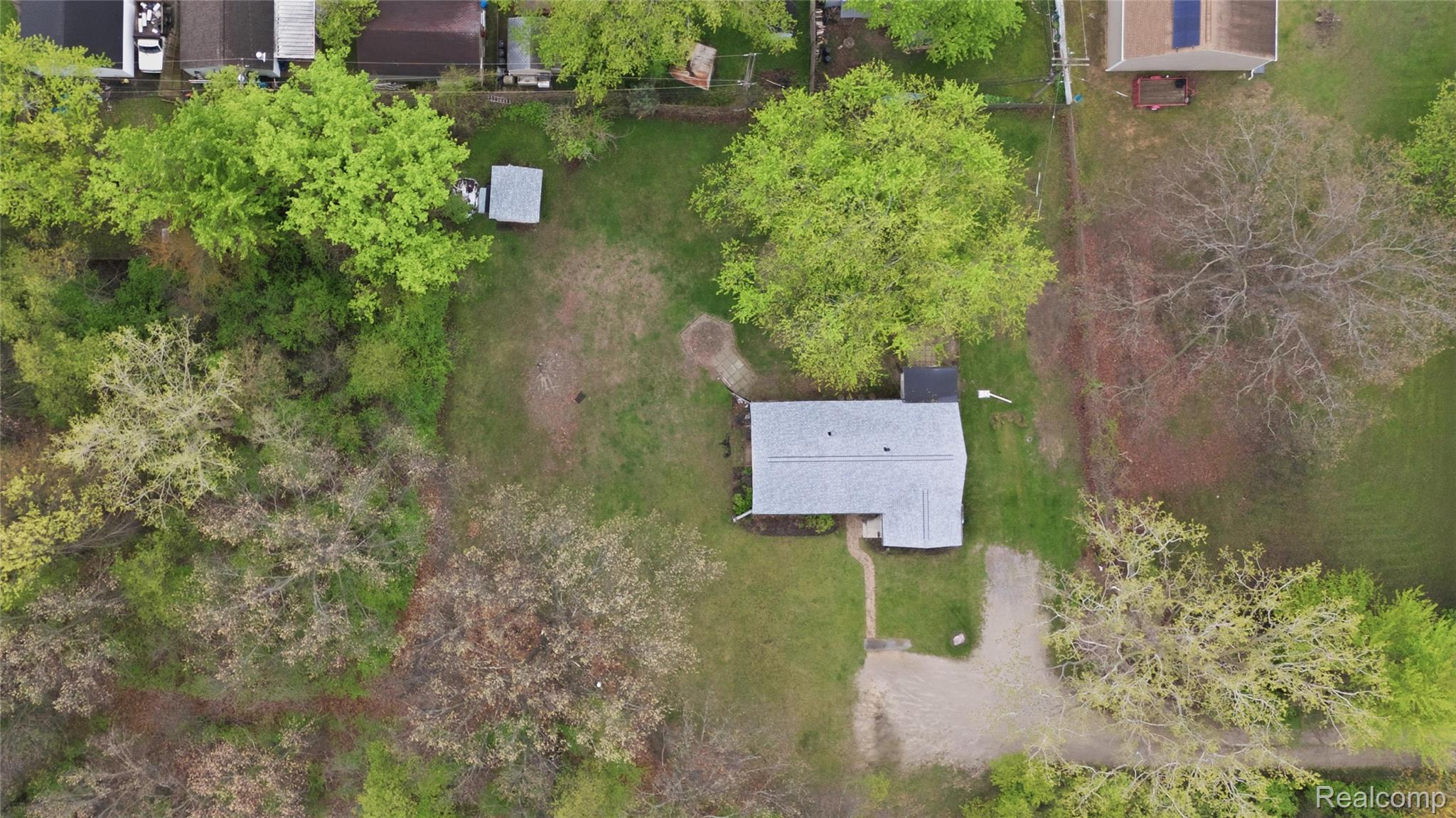 20052 Pine Street Property Photo 6