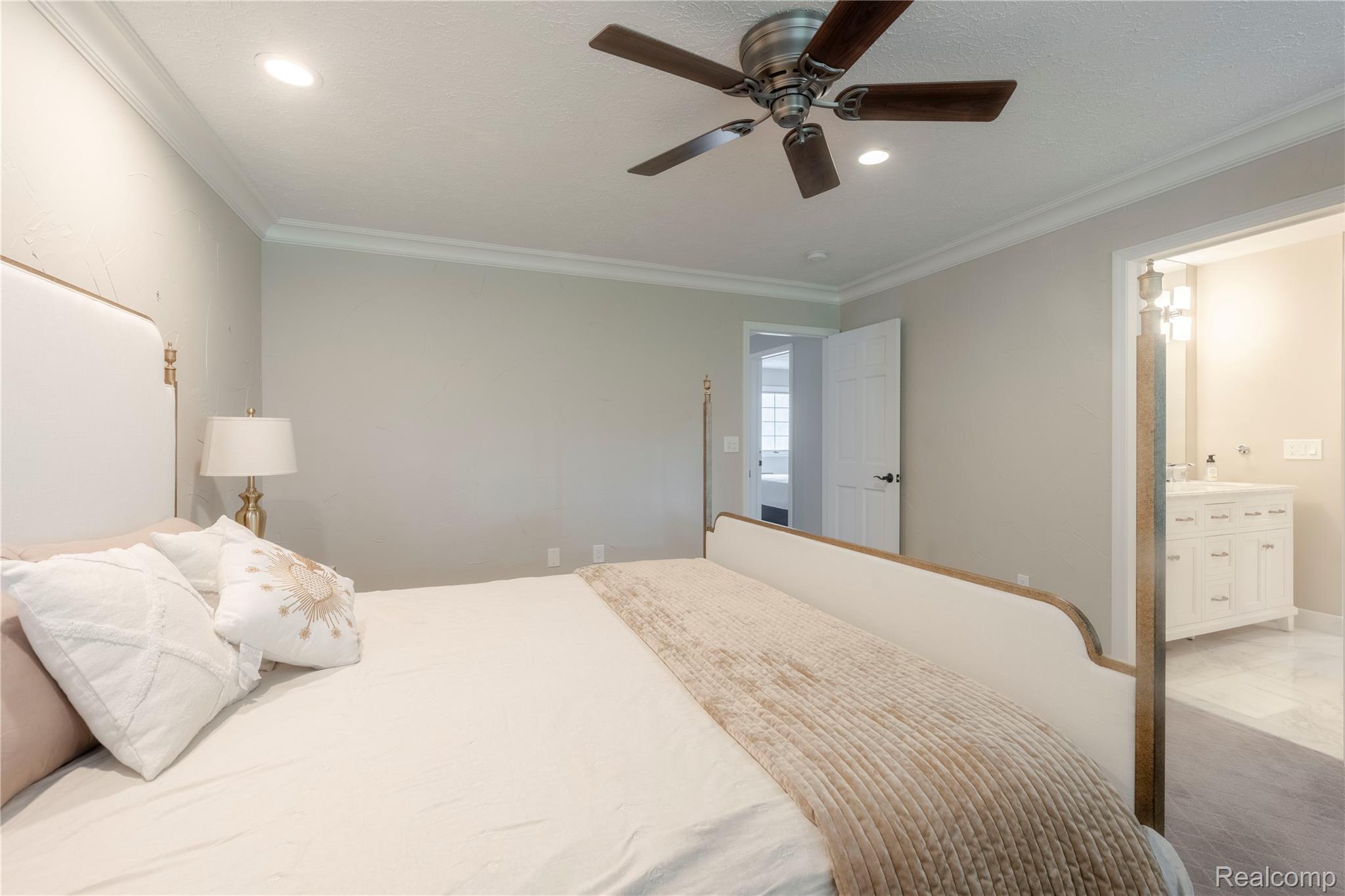5467 Bristol Parke Drive Property Photo 28