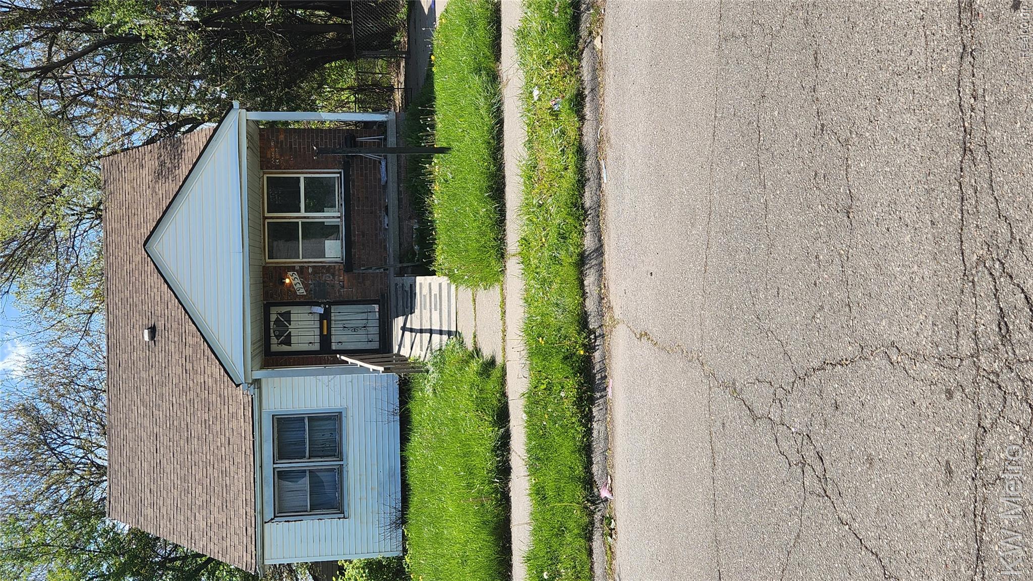 19355 Alcoy Street Property Photo 1