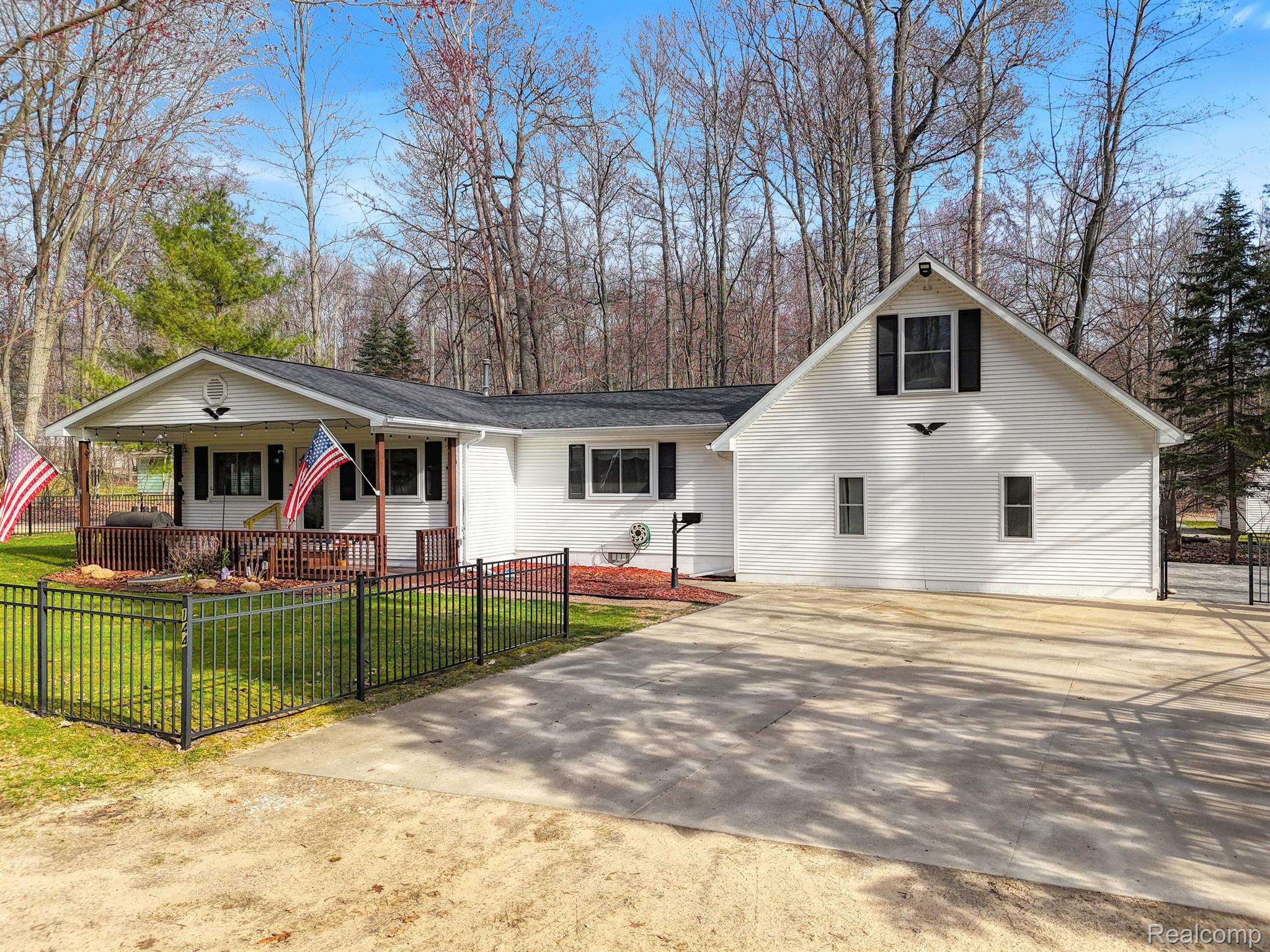 144 Canton Street Property Photo 1