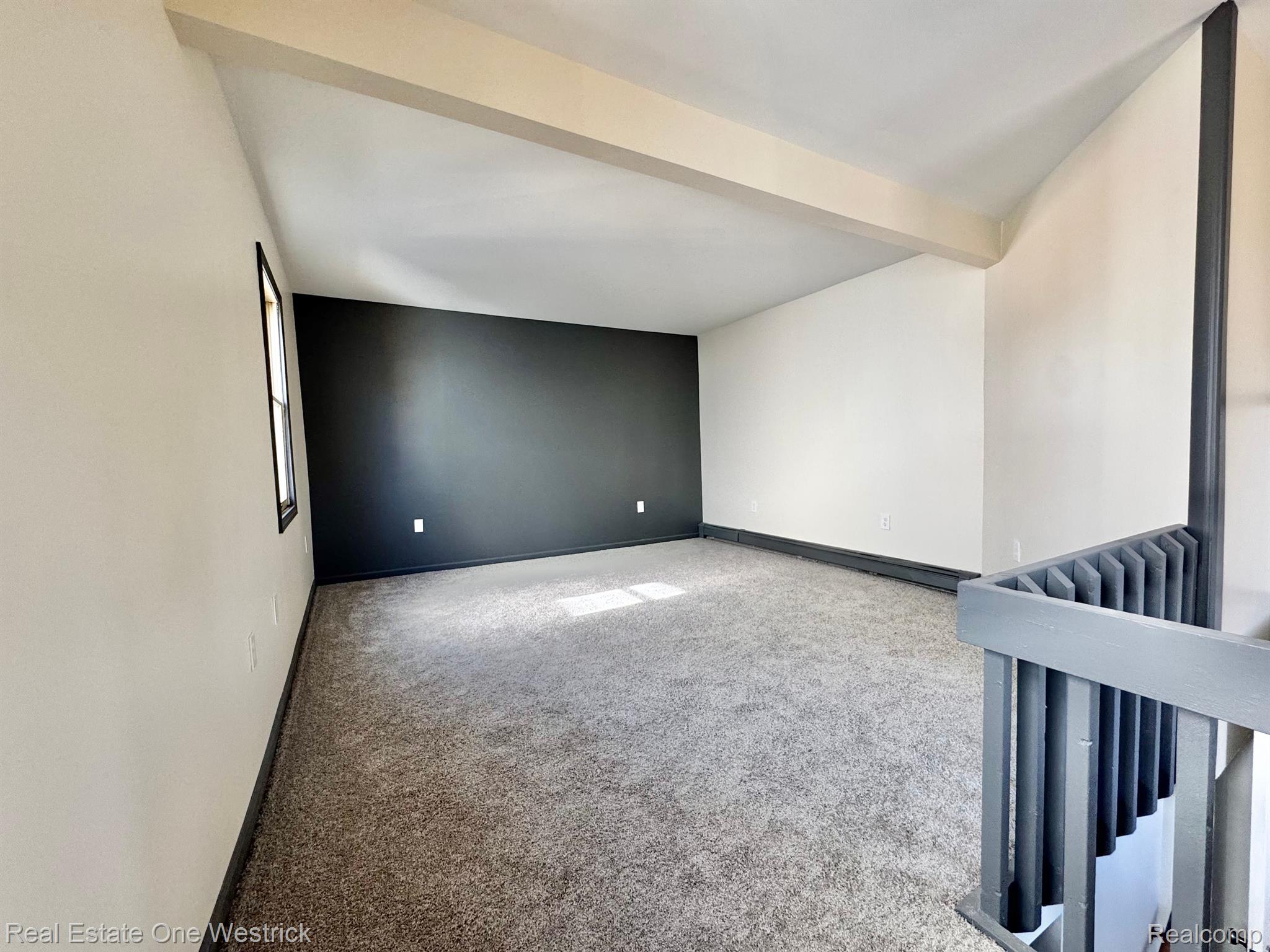 432 Edgewater Drive Property Photo 14
