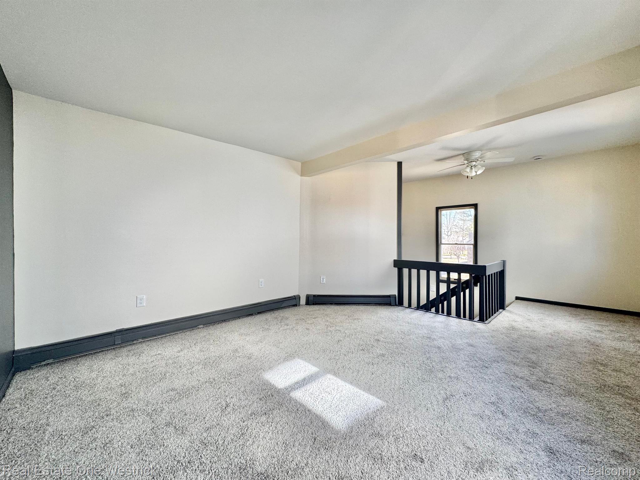 432 Edgewater Drive Property Photo 15