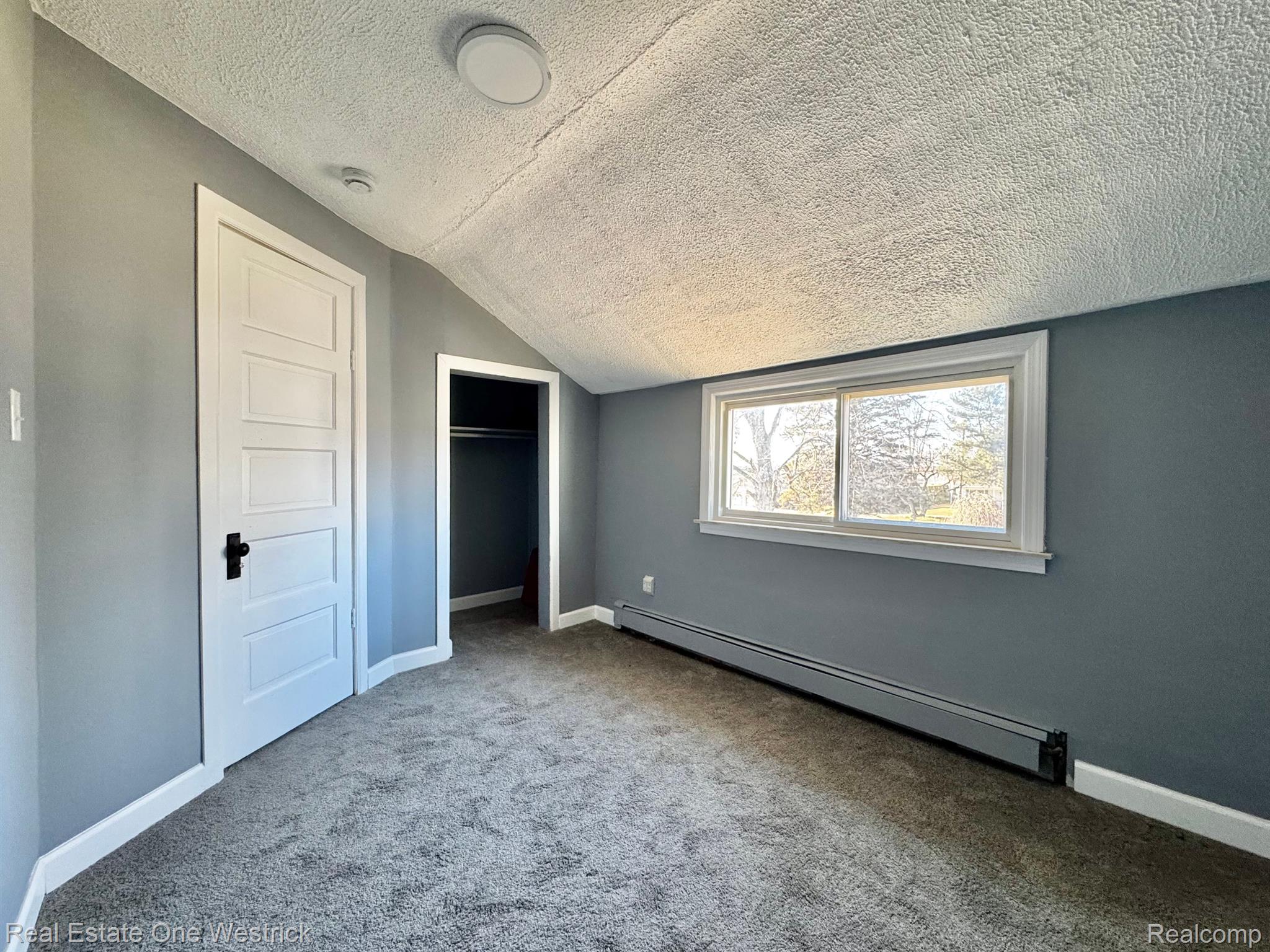 432 Edgewater Drive Property Photo 20