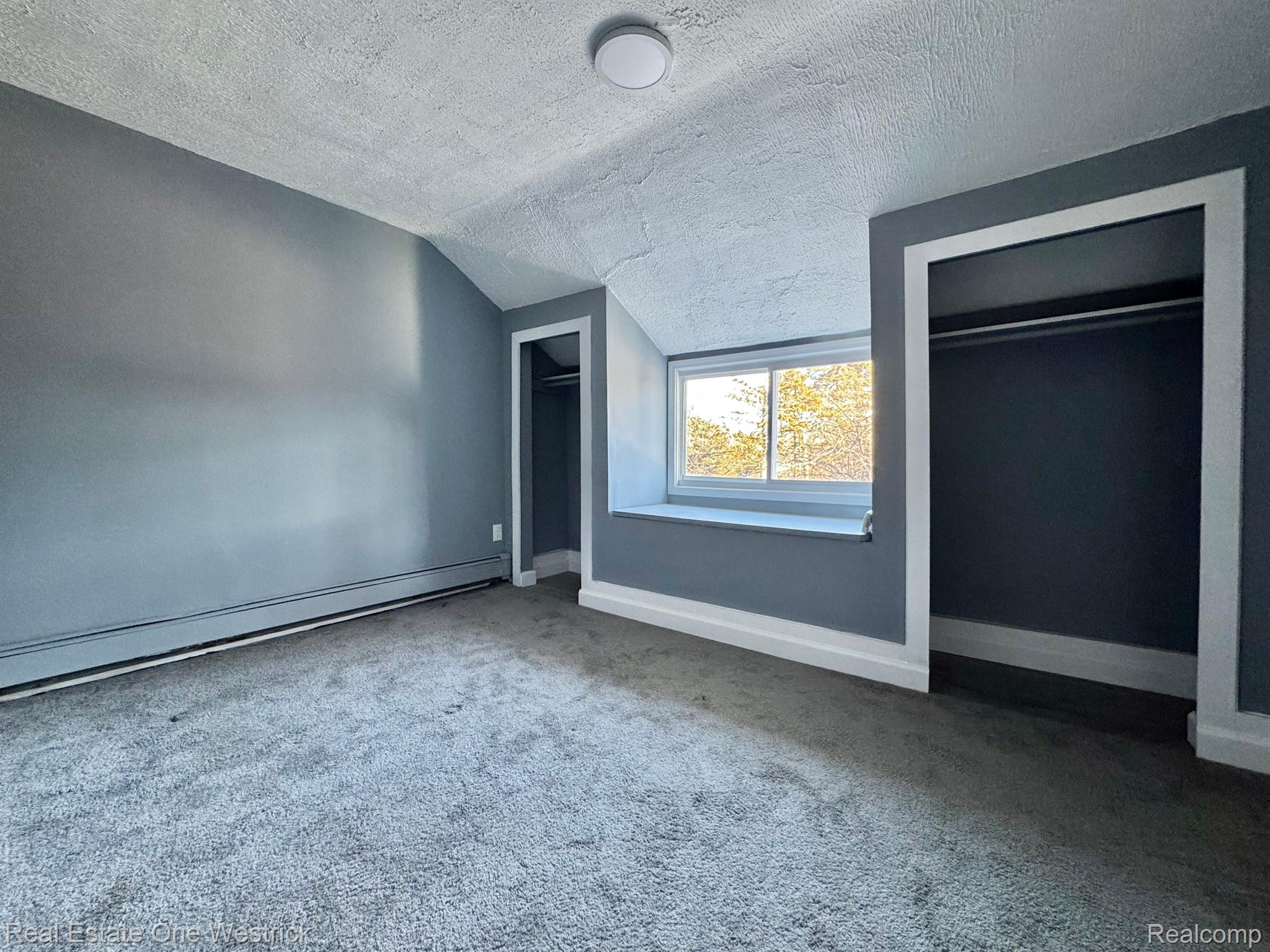 432 Edgewater Drive Property Photo 24