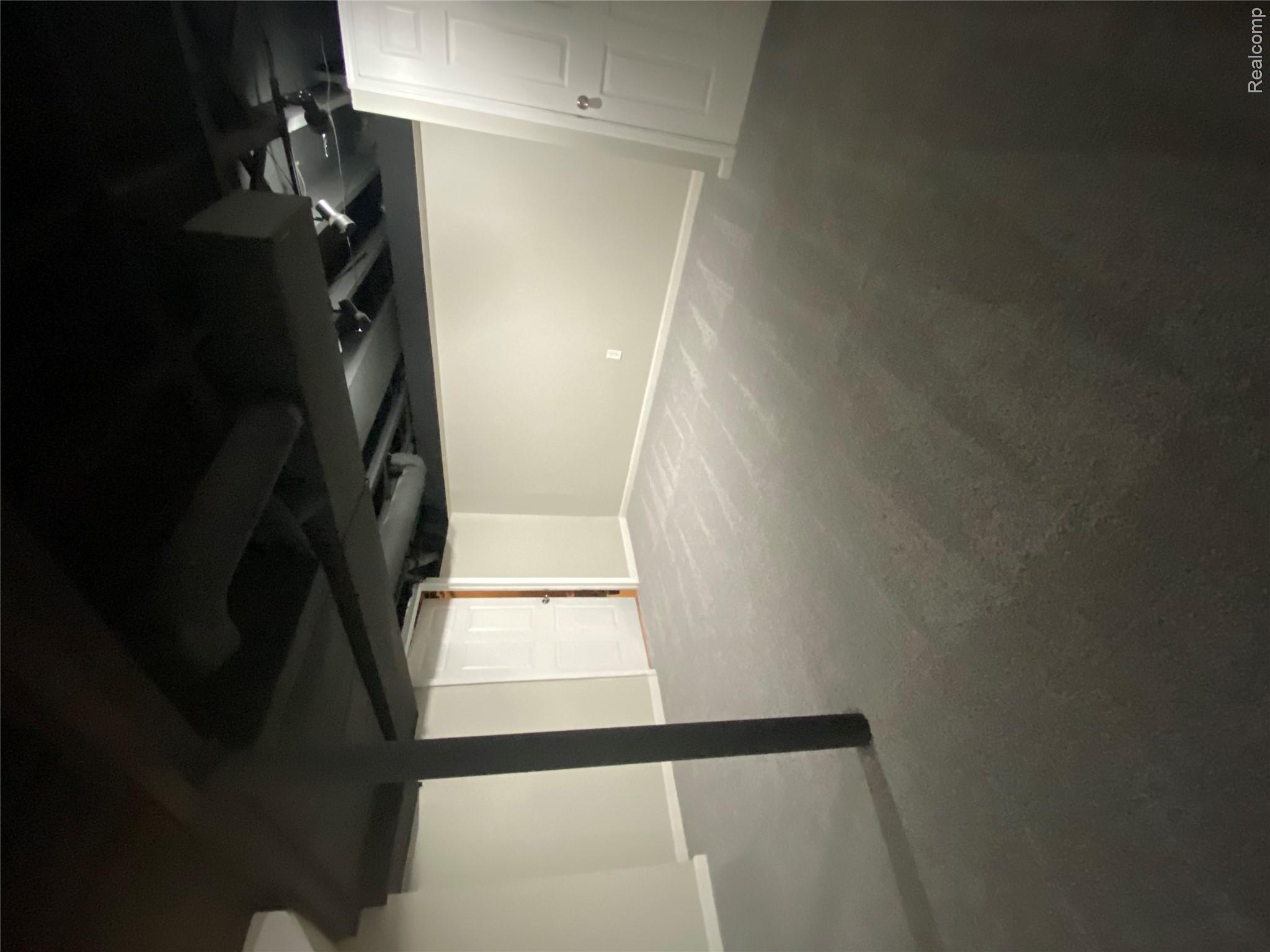 20202 Lancaster Street Property Photo 15
