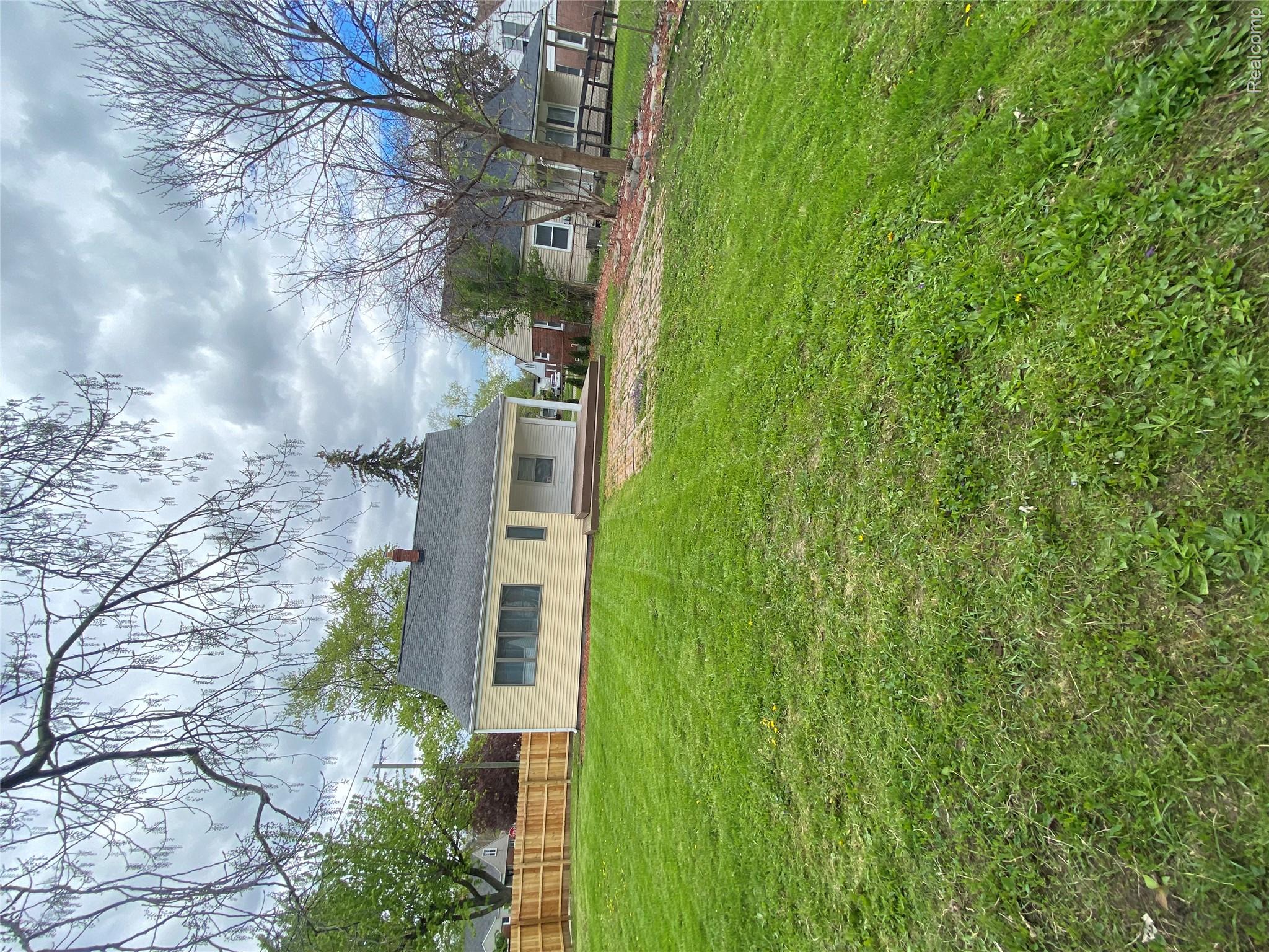 20202 Lancaster Street Property Photo 20