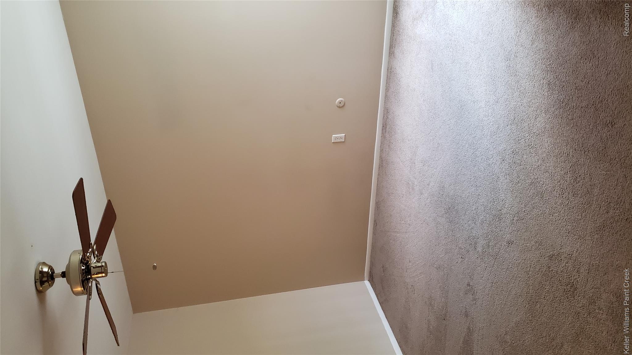 5872 Vassar Property Photo 23
