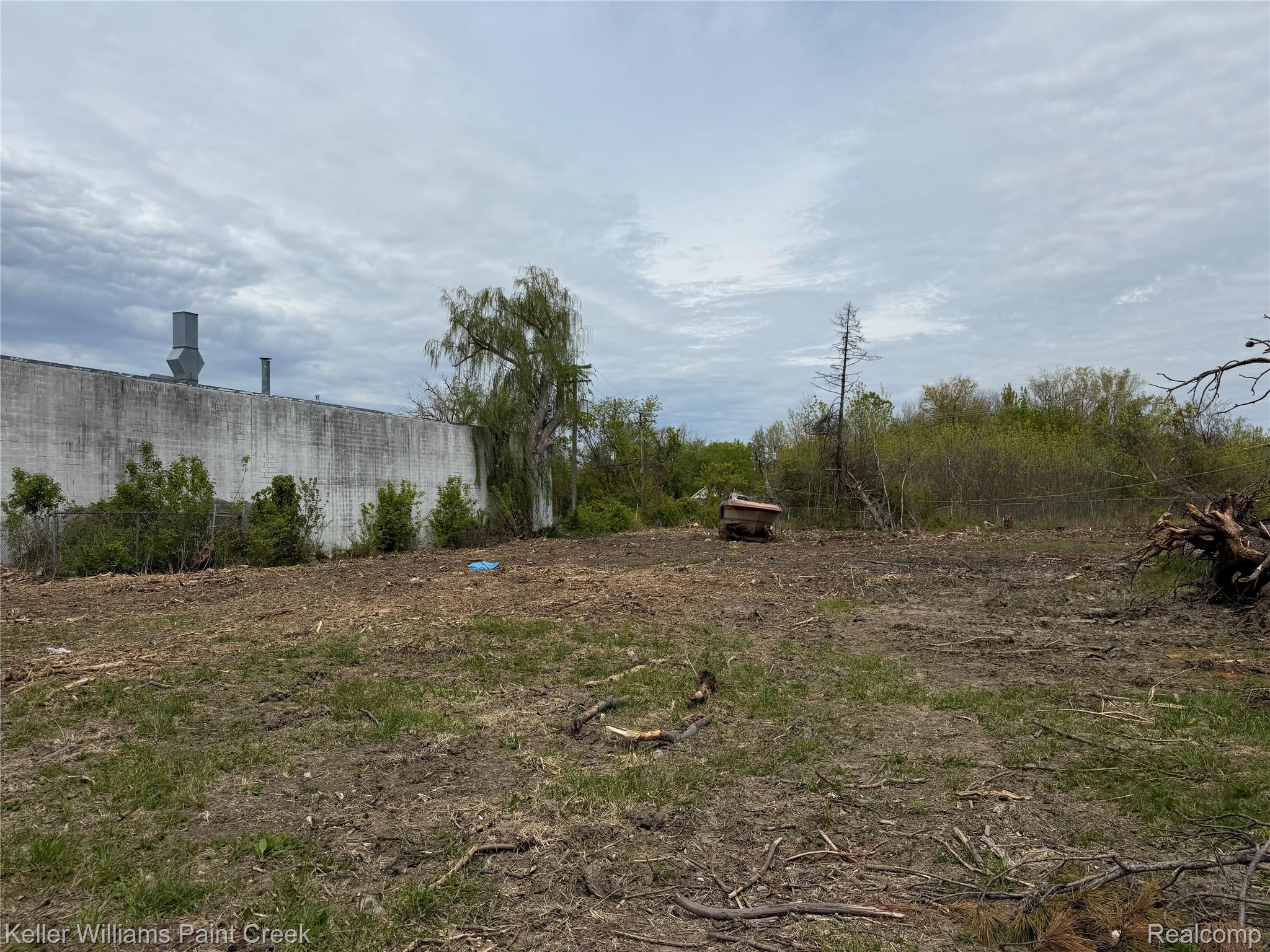 22477 15 Mile Road Property Photo 7