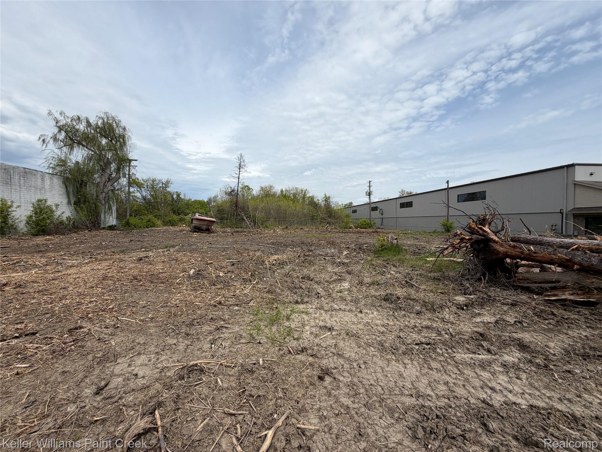 22477 15 Mile Road Property Photo 12