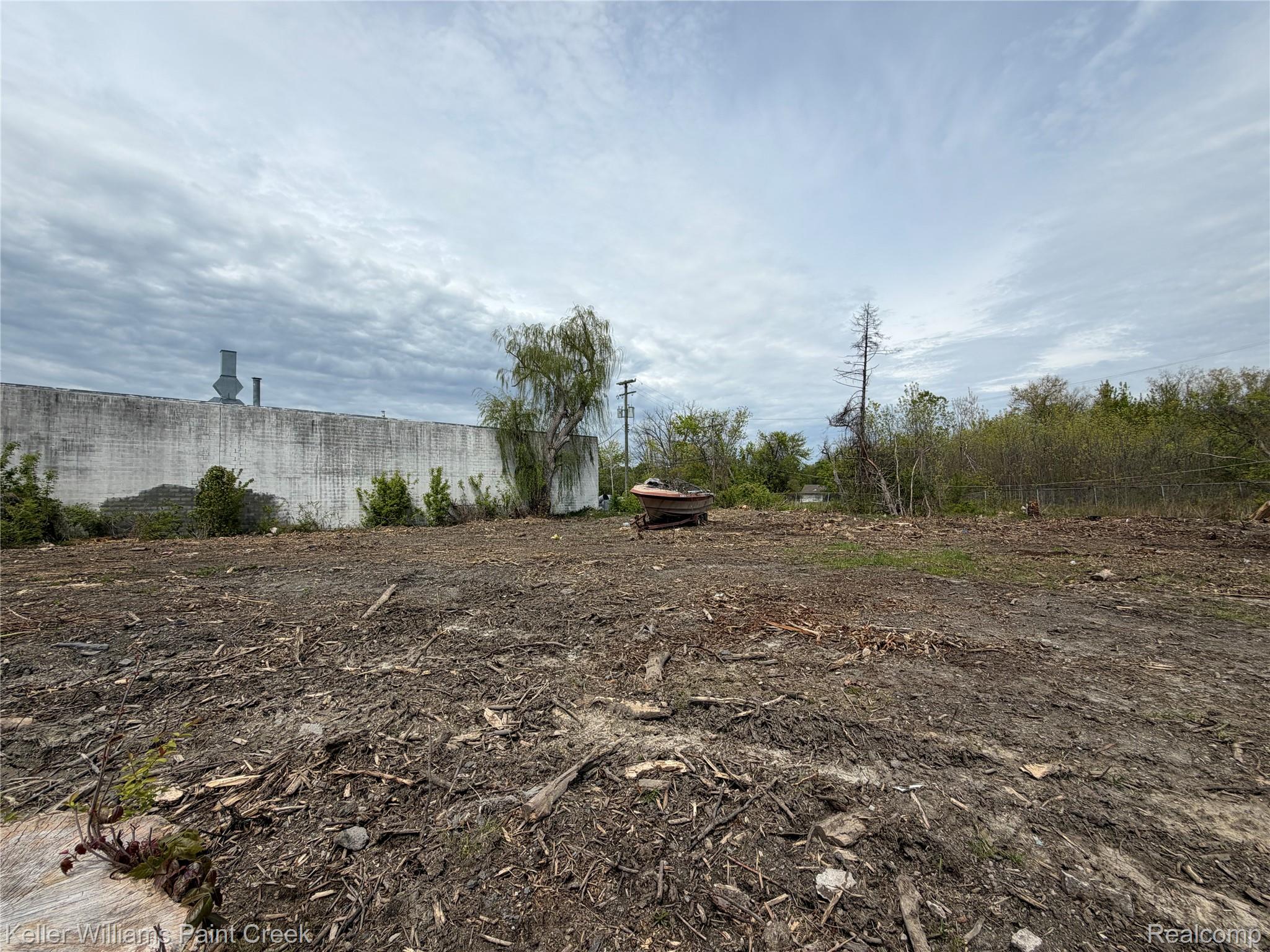 22477 15 Mile Road Property Photo 14
