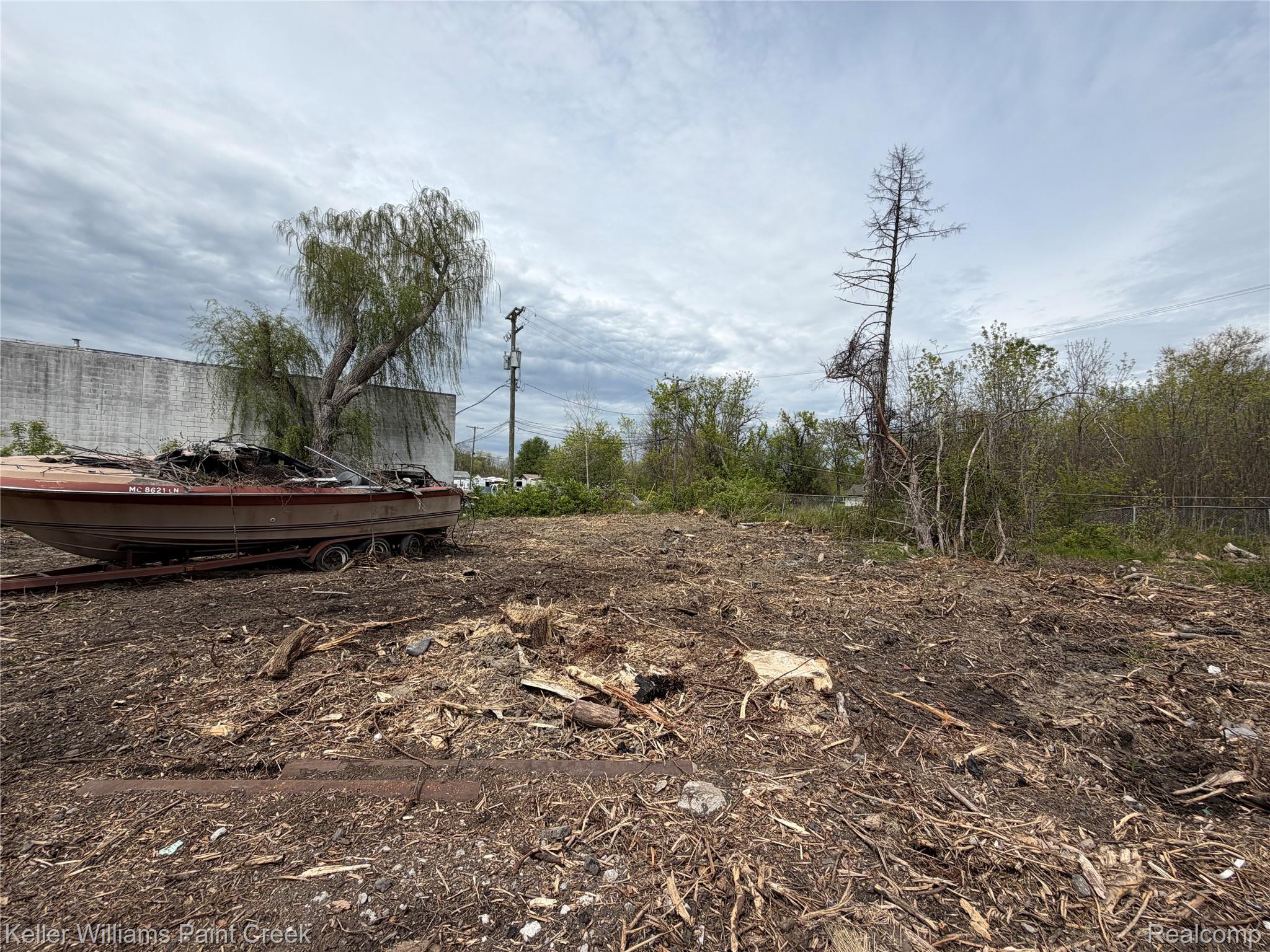 22477 15 Mile Road Property Photo 16