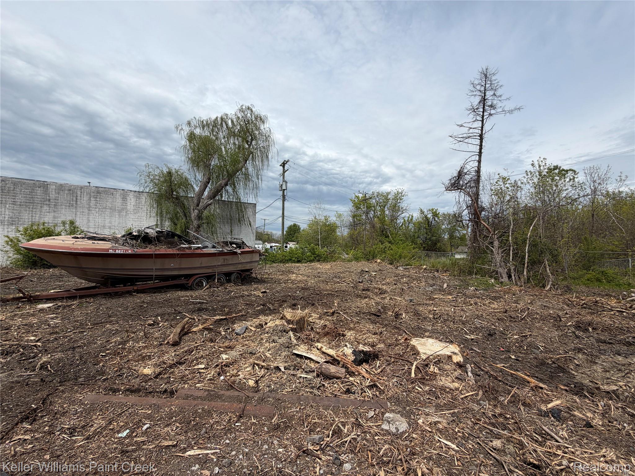 22477 15 Mile Road Property Photo 20