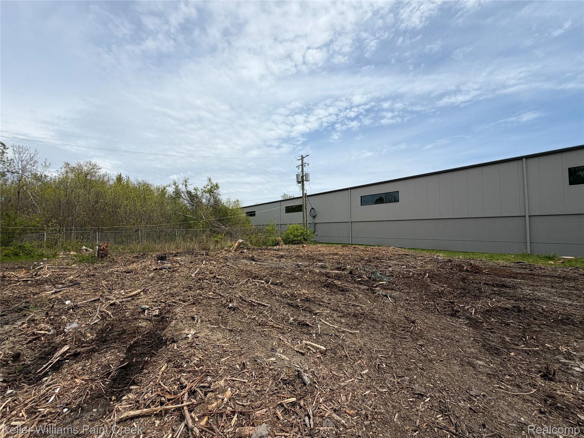 22477 15 Mile Road Property Photo 21