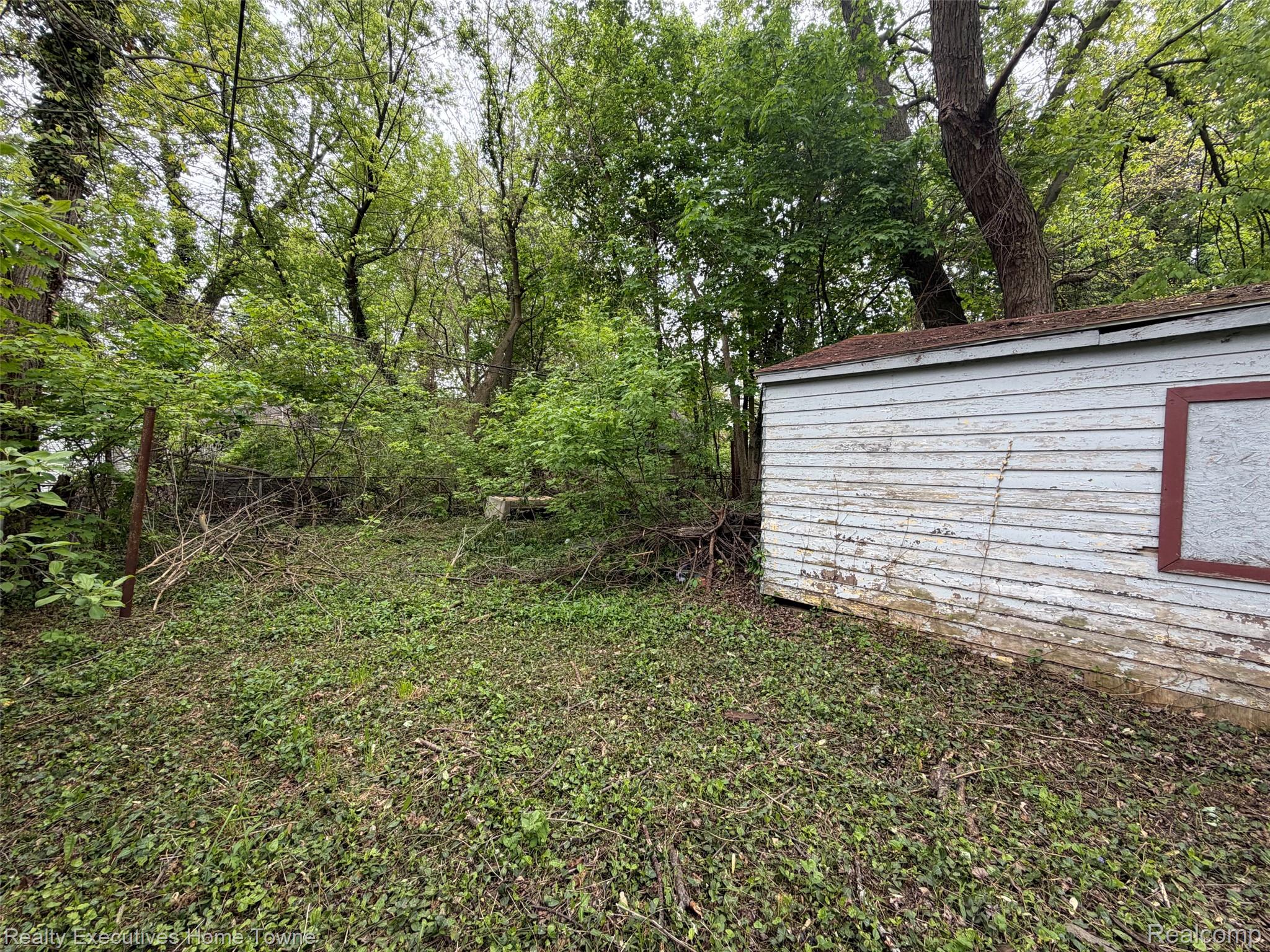 18282 Stout Street Property Photo 7