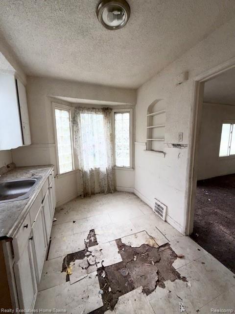 18282 Stout Street Property Photo 10