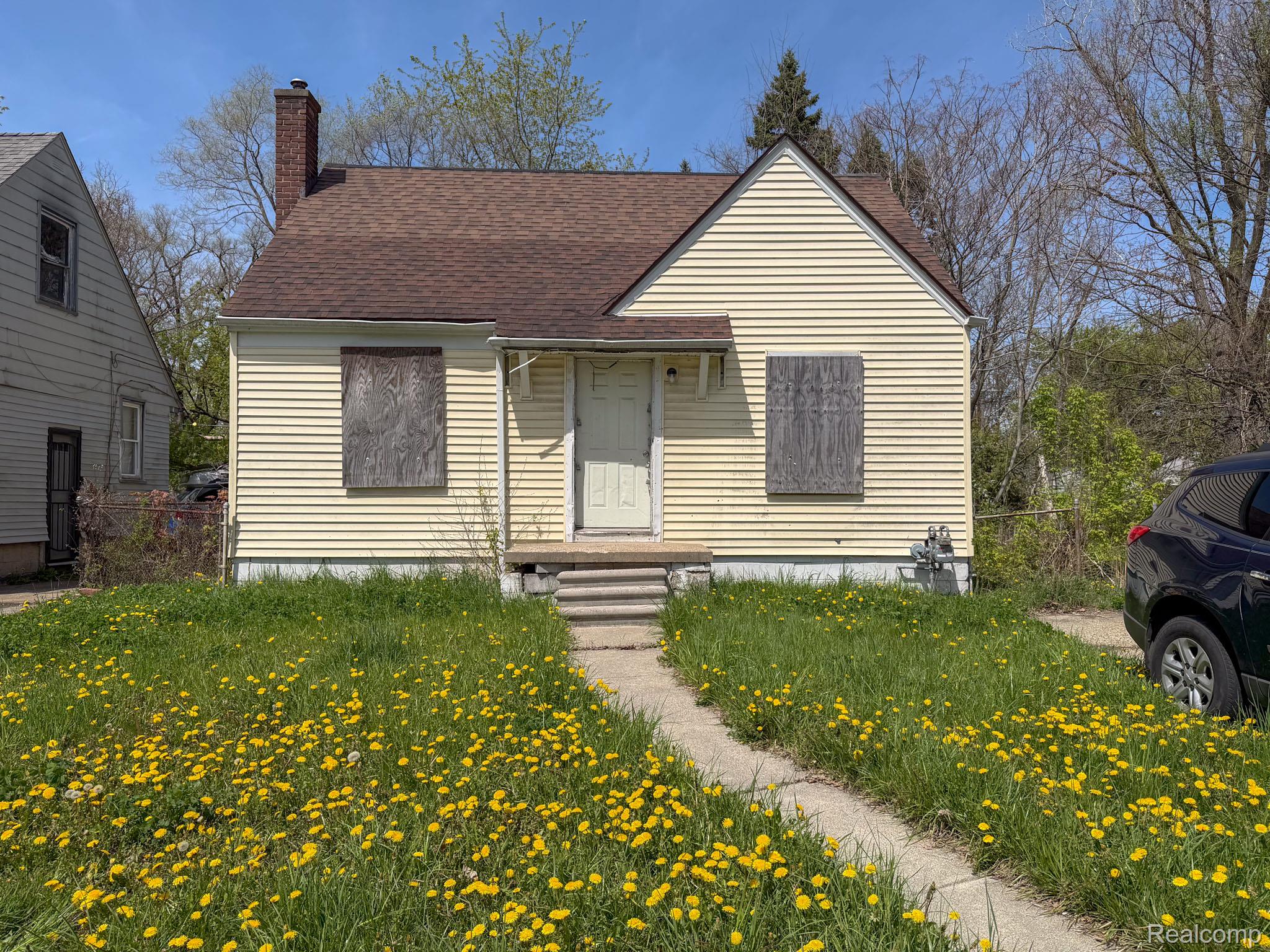 12441 Lansdowne Street Property Photo 1